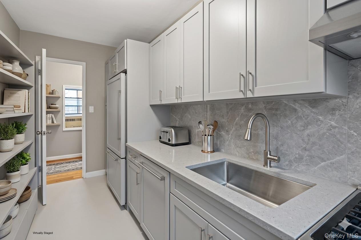 65-30 108 Street, Unit 2D photo 3