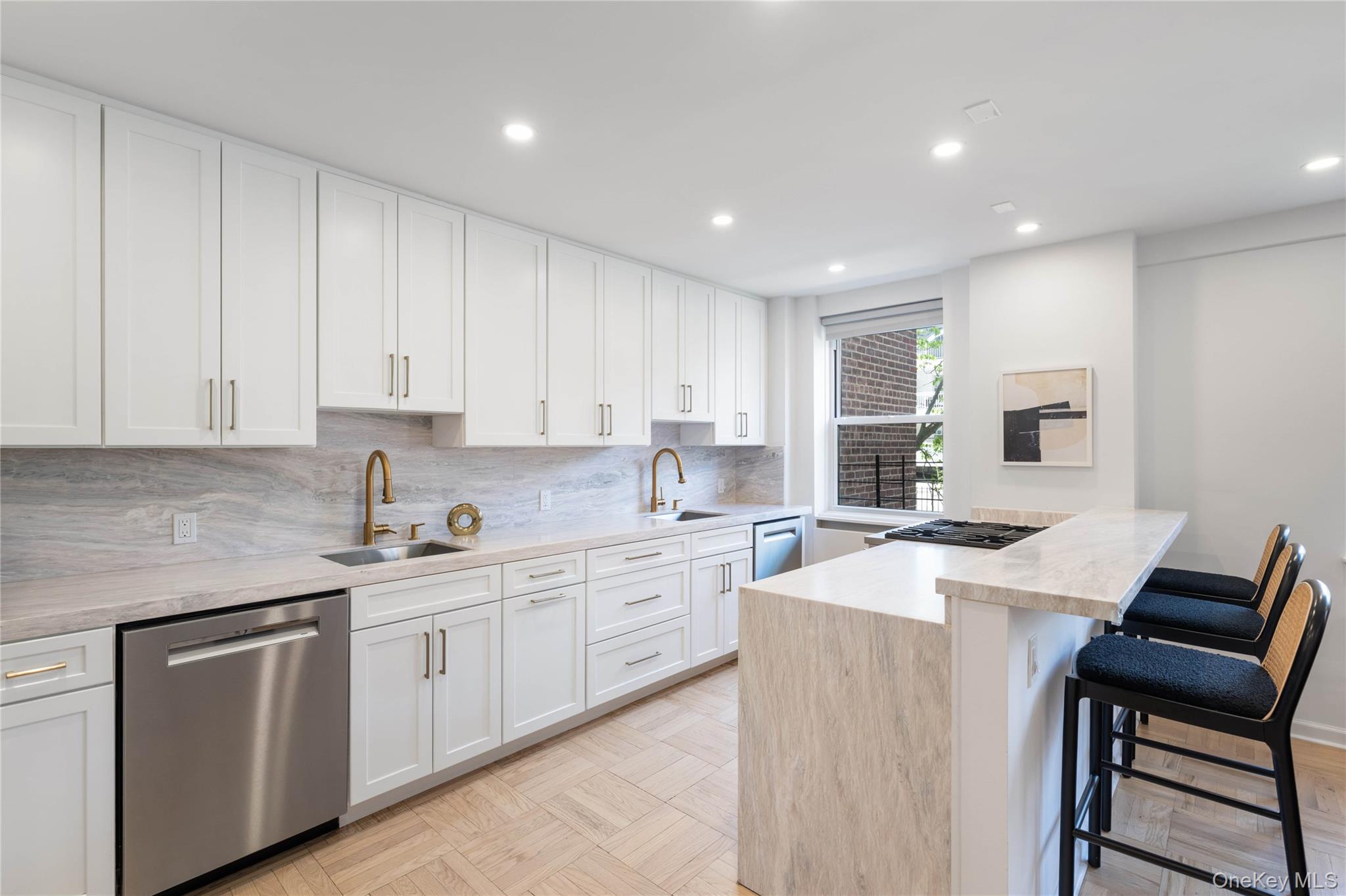 3725 Henry Hudson Parkway W, Unit 3DE photo 2