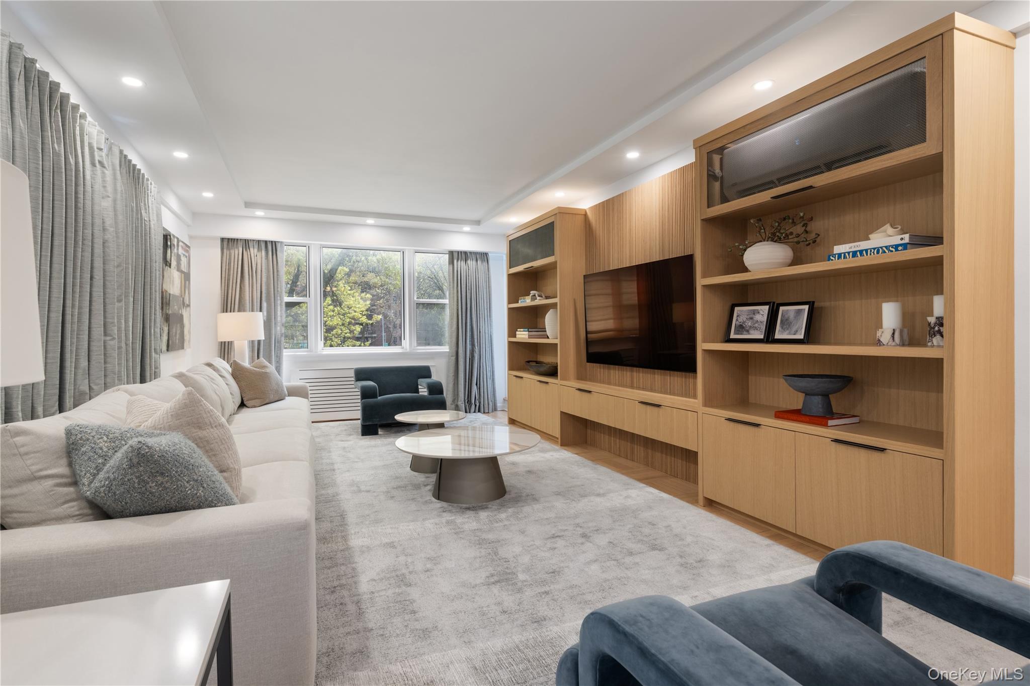 3725 Henry Hudson Parkway W, Unit 3DE
