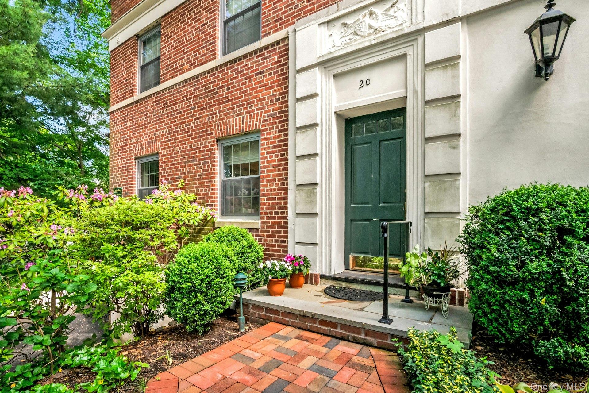 20 Alden Place, Unit 1