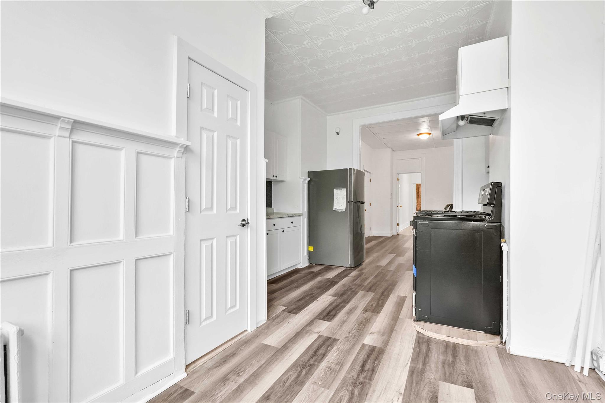 71-60 69th Place, Unit 1L photo 8