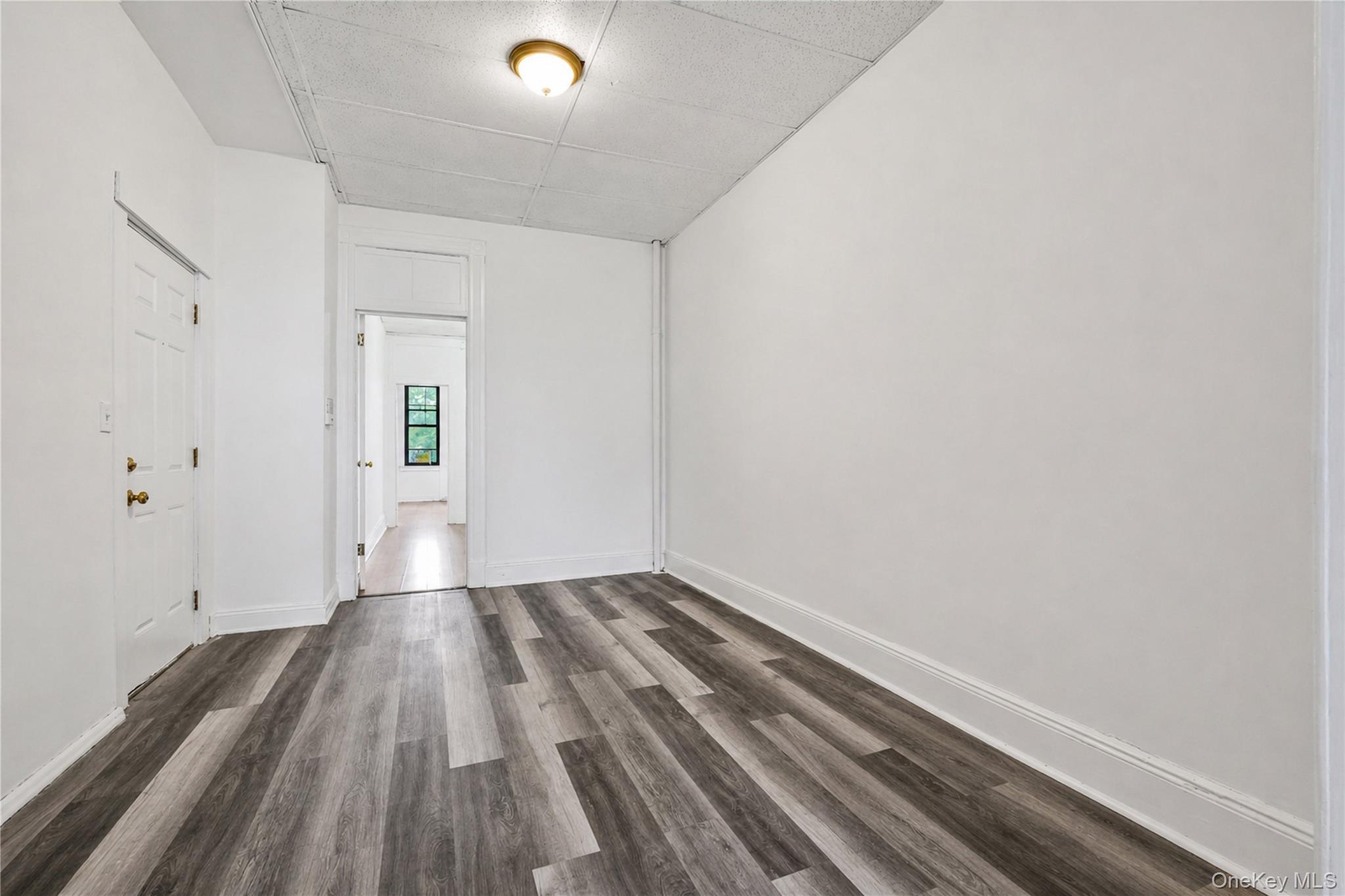 71-60 69th Place, Unit 1L photo 4