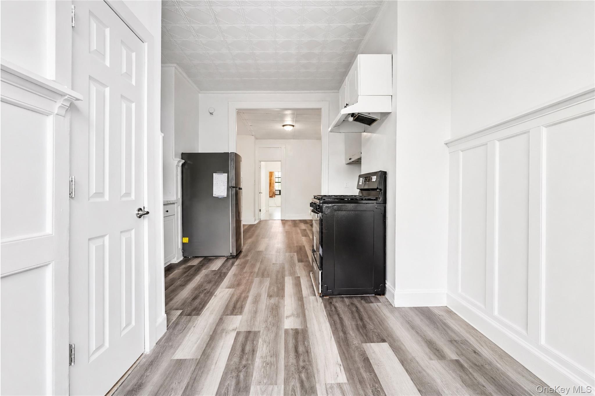 71-60 69th Place, Unit 1L photo 9