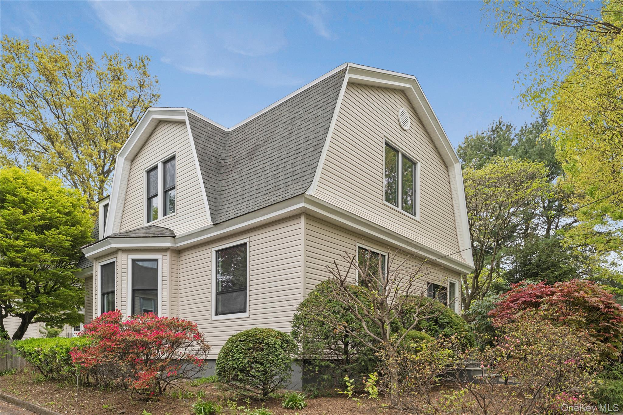 21 Mackey Avenue Avenue – For Sale