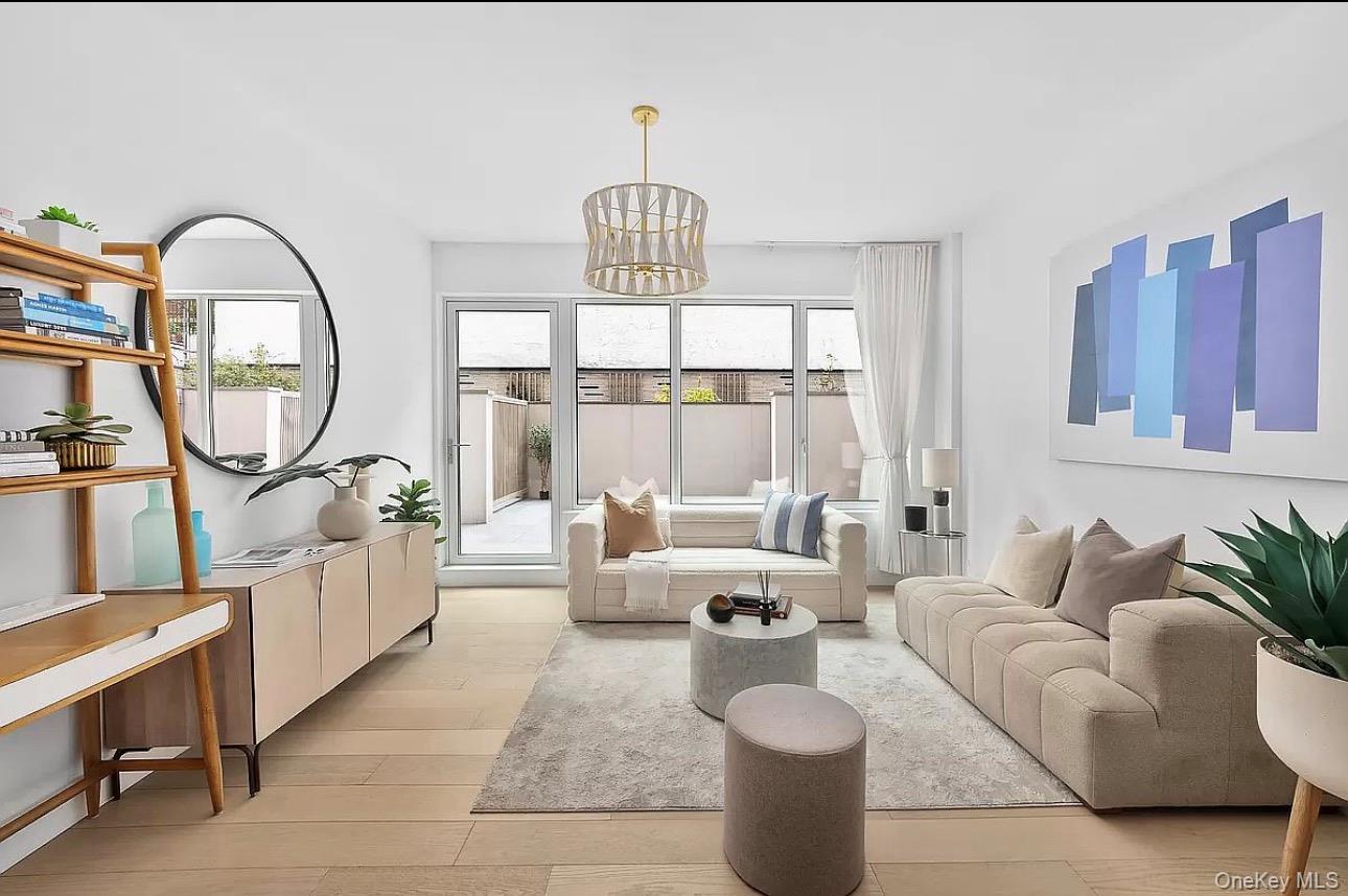 208 Delancey Street, Unit 1B