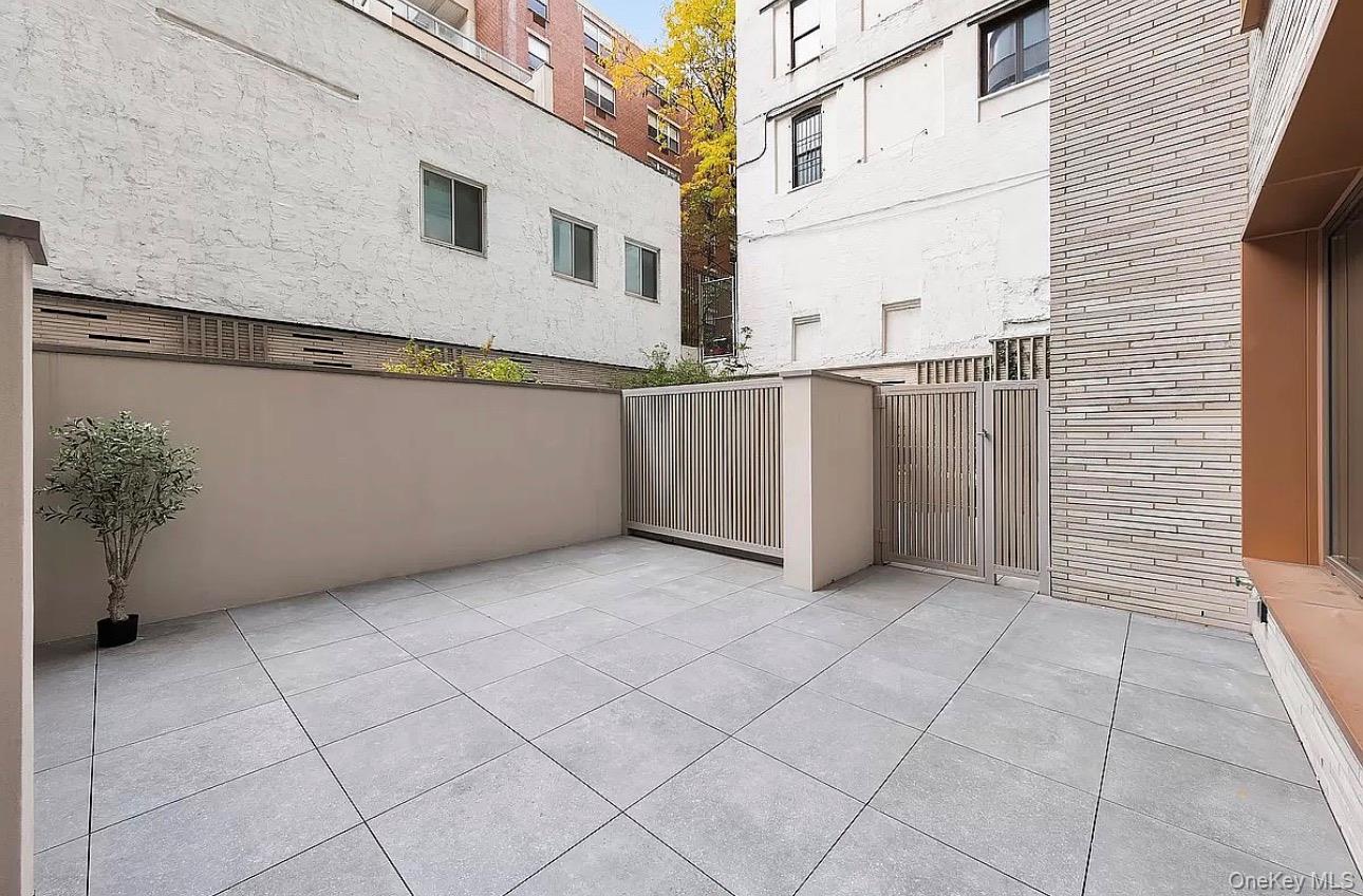 208 Delancey Street, Unit 1B photo 8