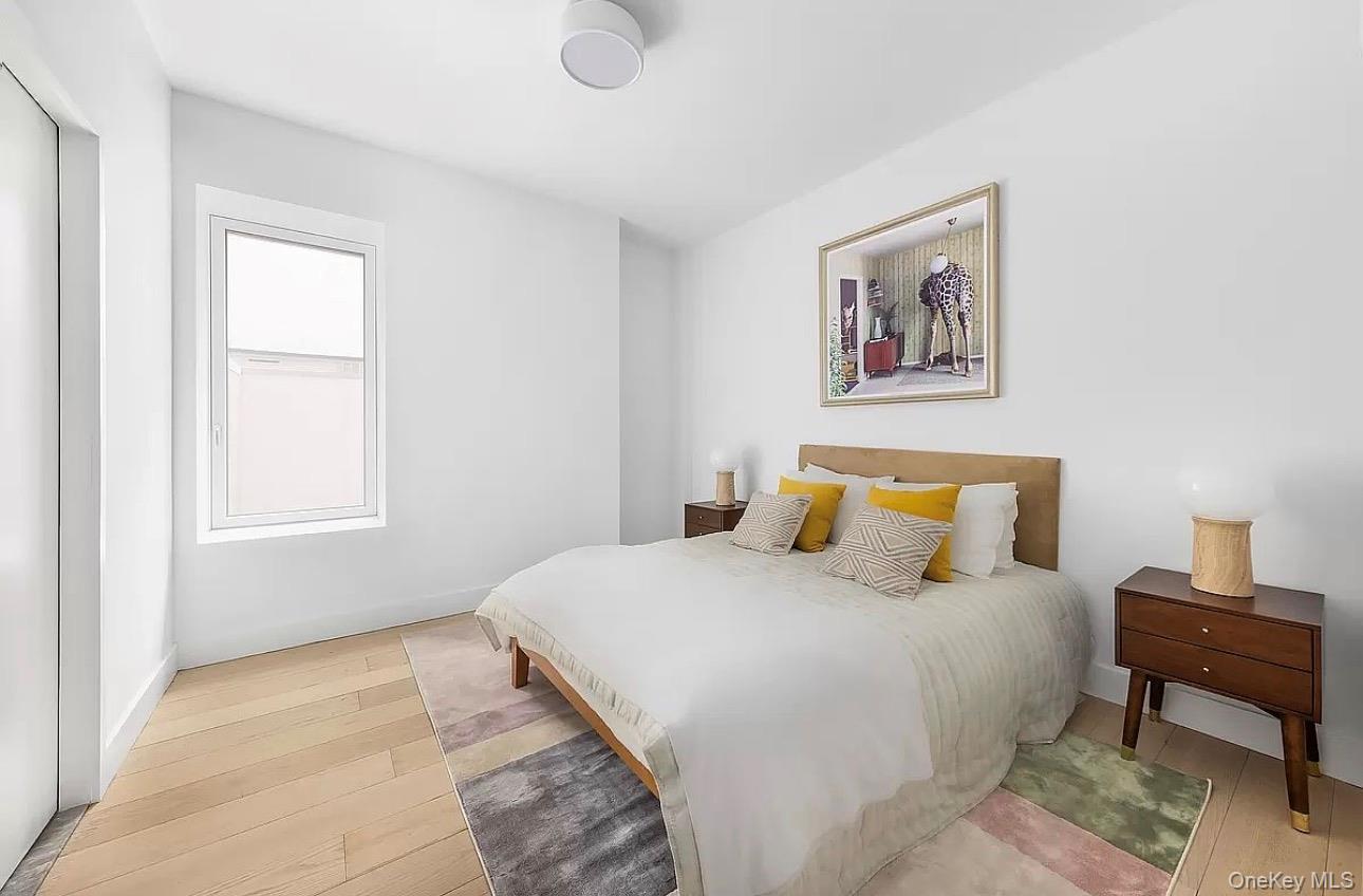 208 Delancey Street, Unit 1B photo 4