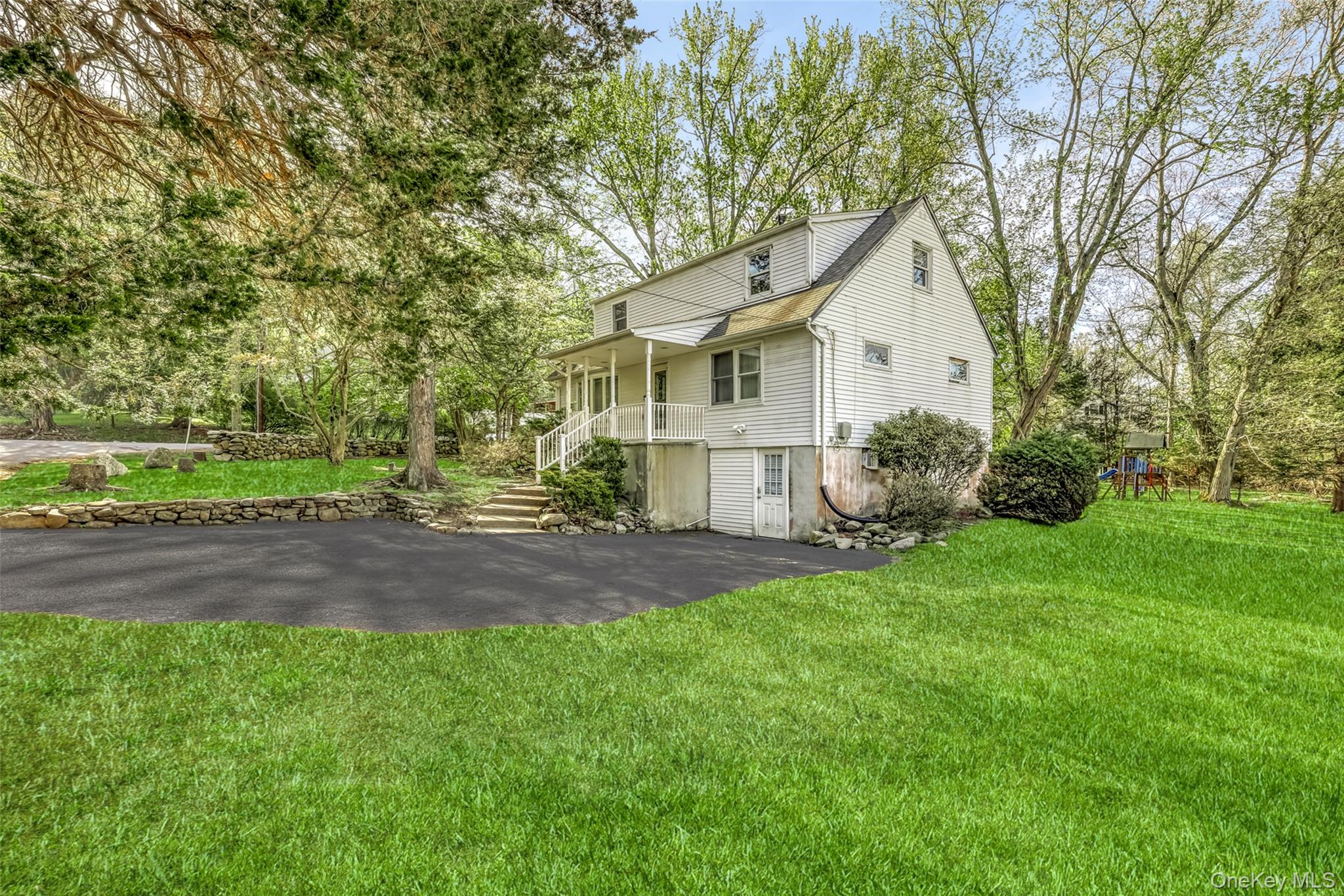 1 Hillside Avenue – For Sale photo 3