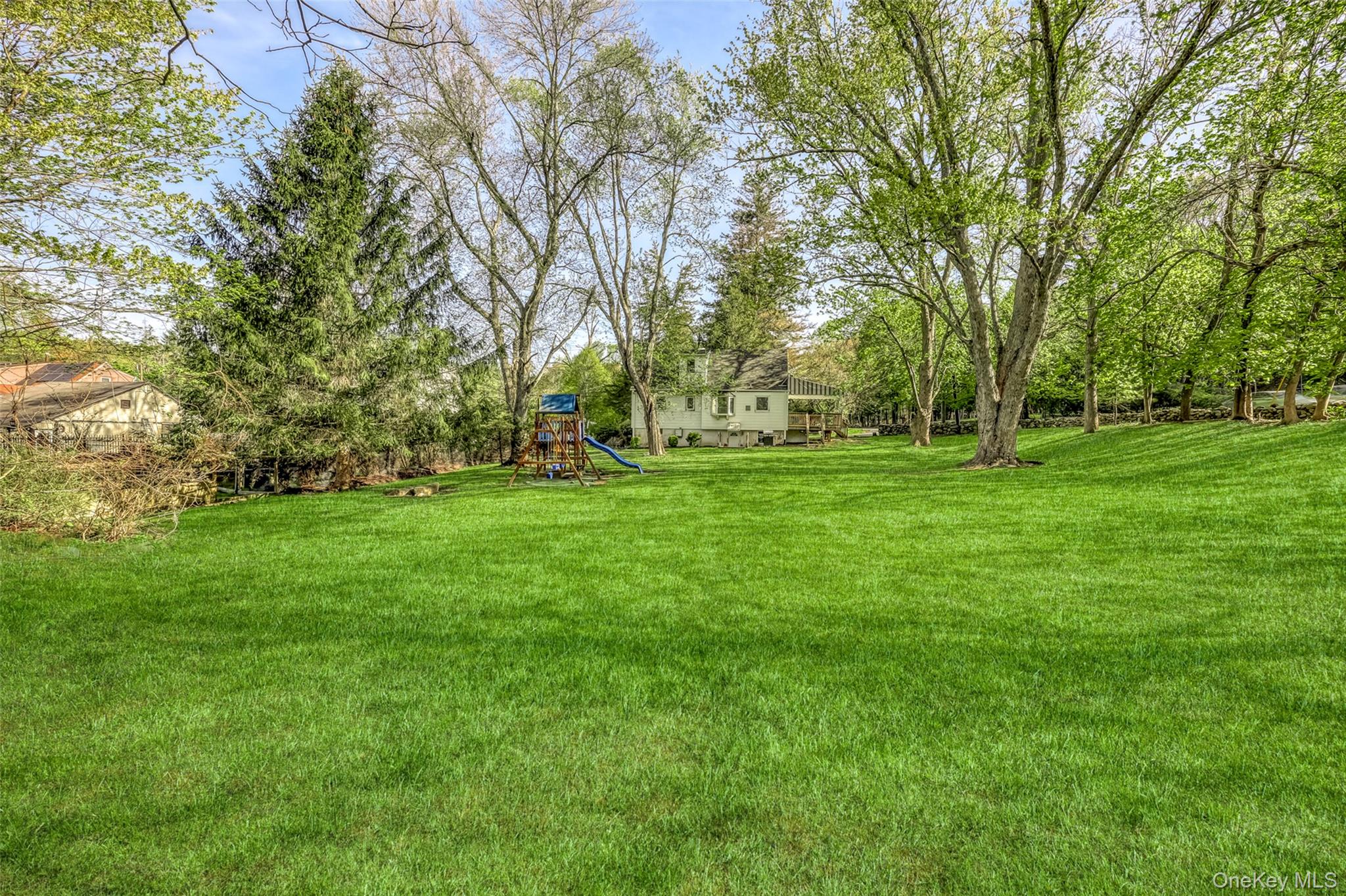 1 Hillside Avenue – For Sale photo 4