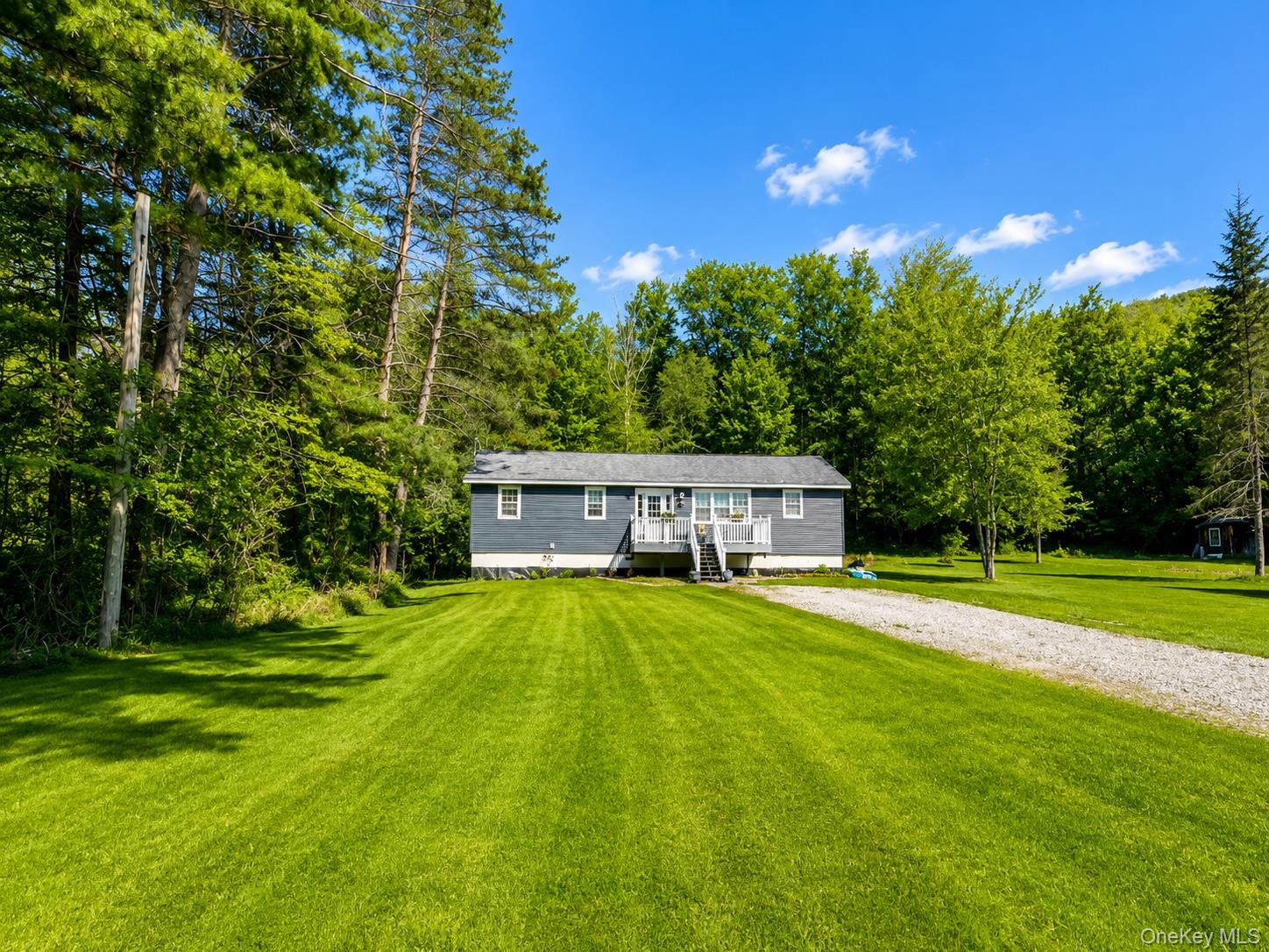 287 Debruce Road – For Sale