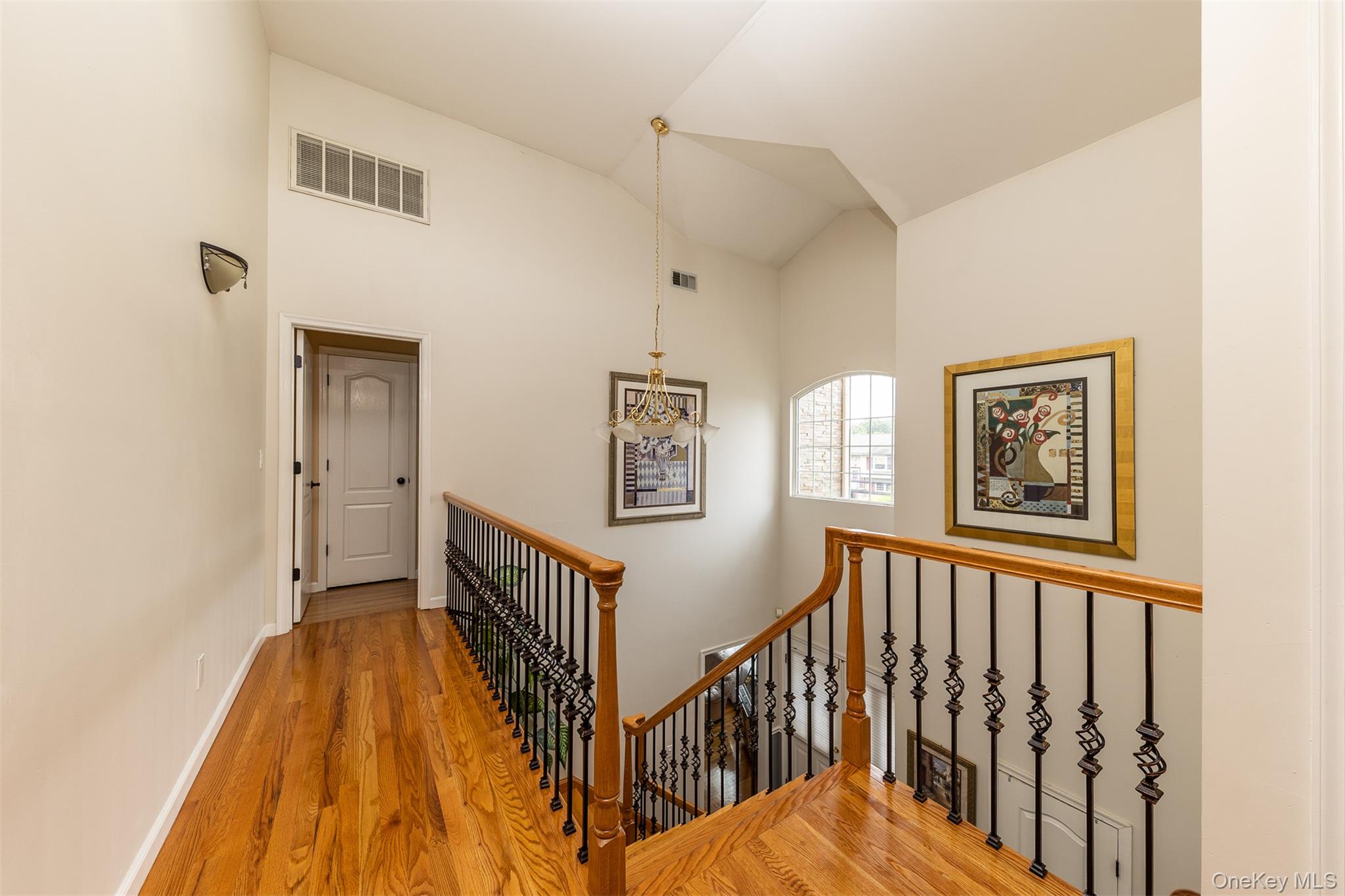 102 Davison Avenue – For Sale photo 16