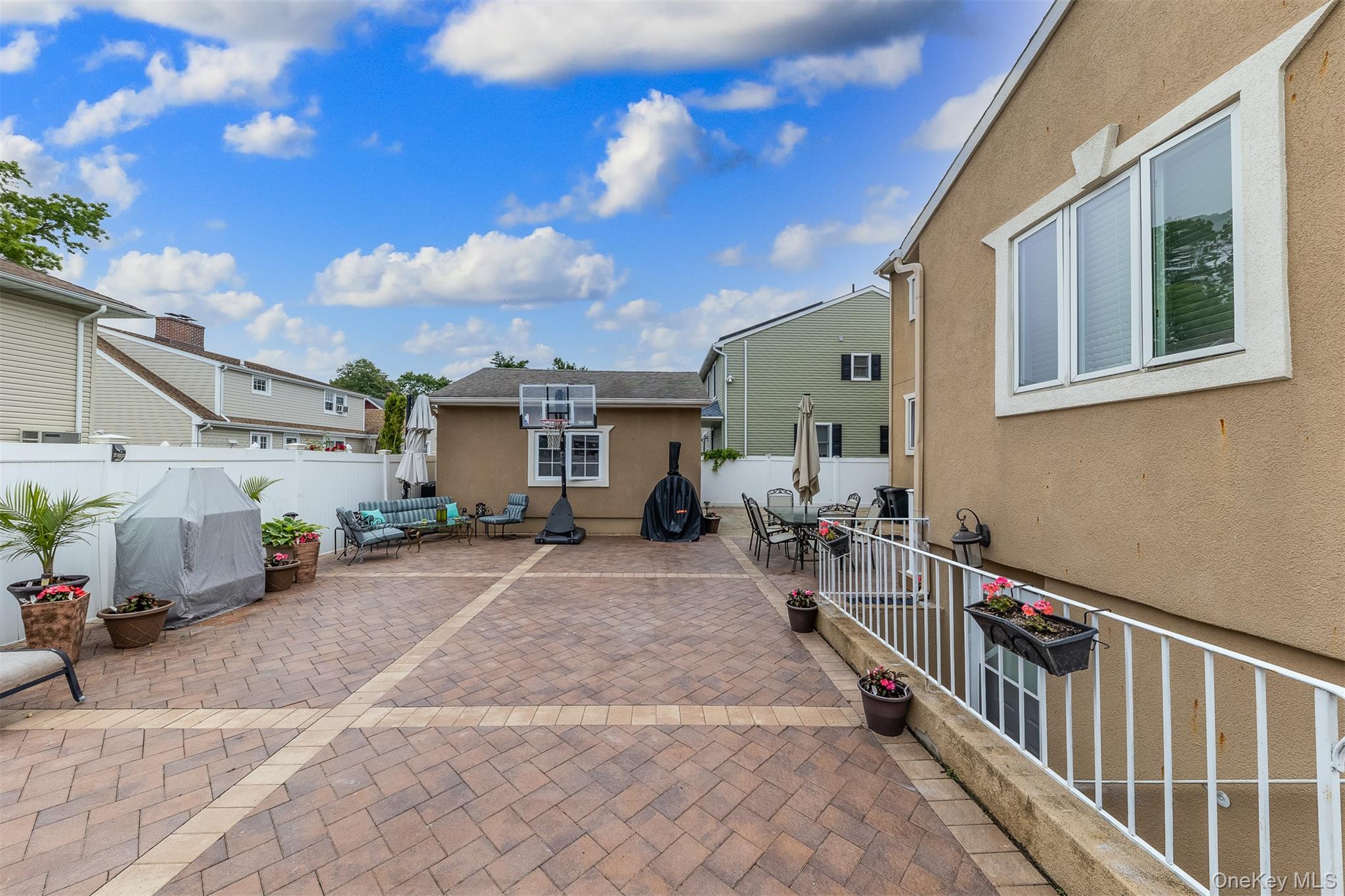102 Davison Avenue – For Sale photo 25