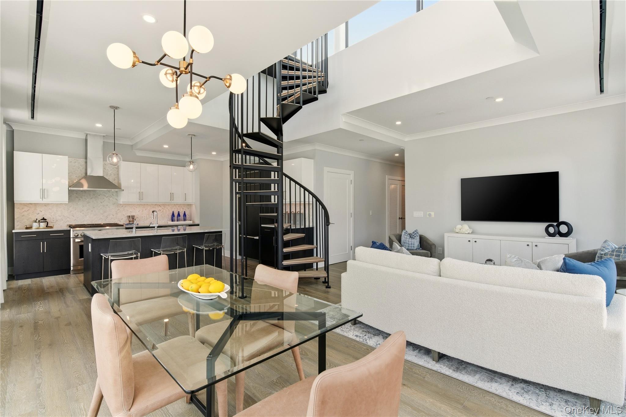 100 Garvies Point Road, Unit 1348 photo 5