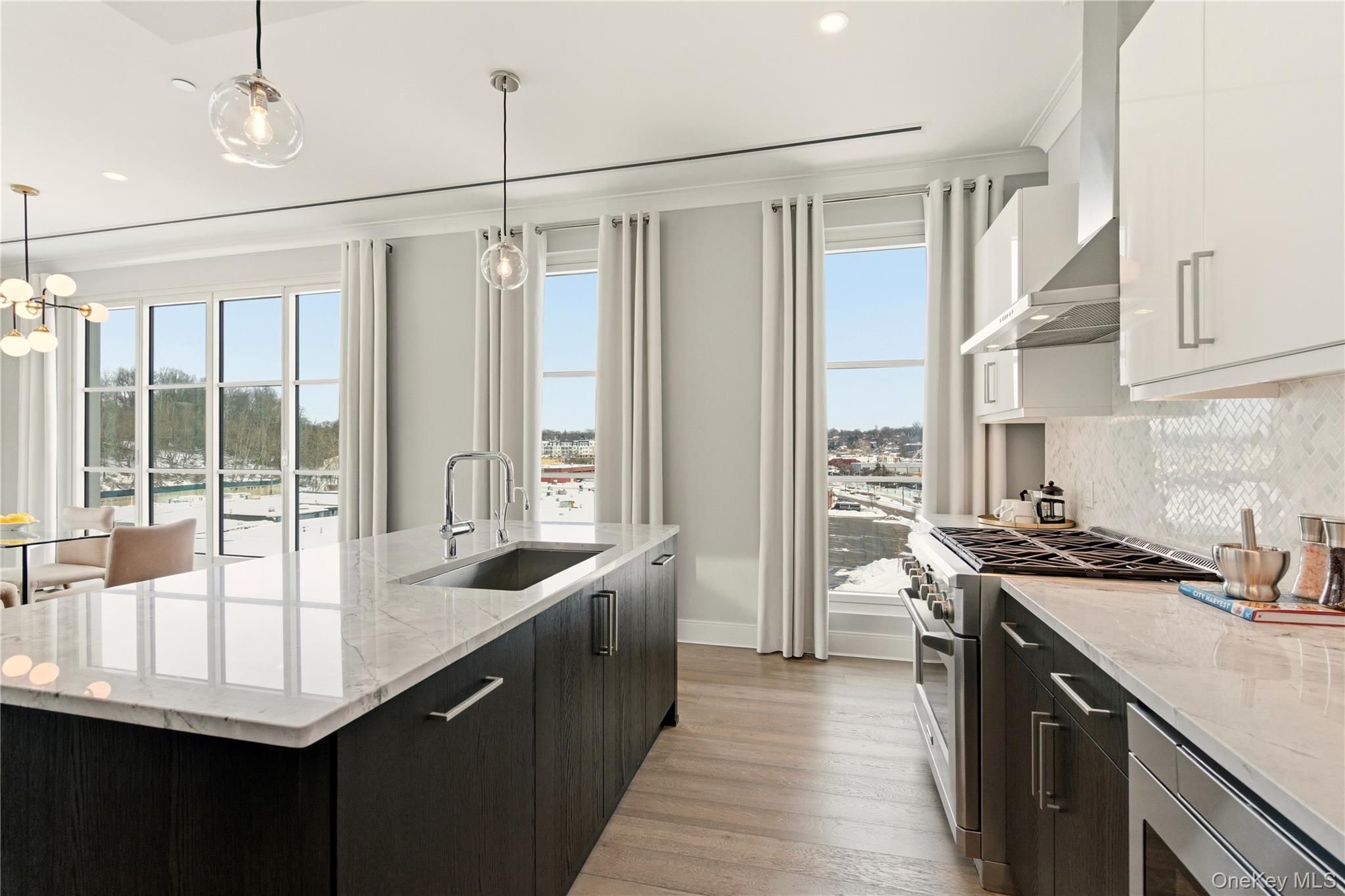 100 Garvies Point Road, Unit 1348 photo 7