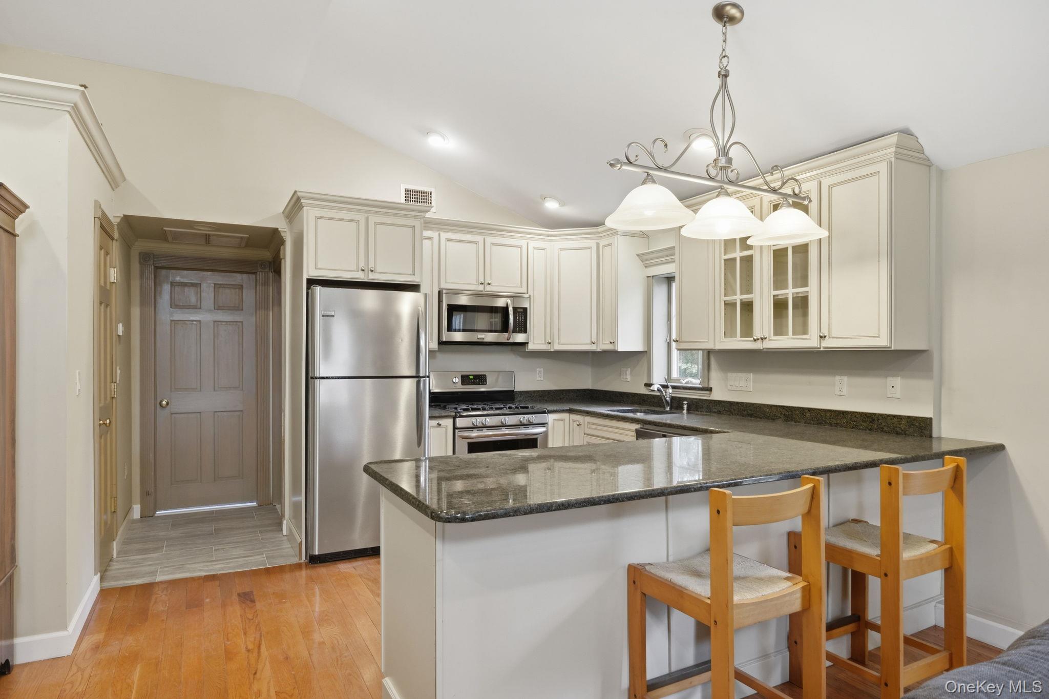 60 Union Avenue – For Sale photo 35