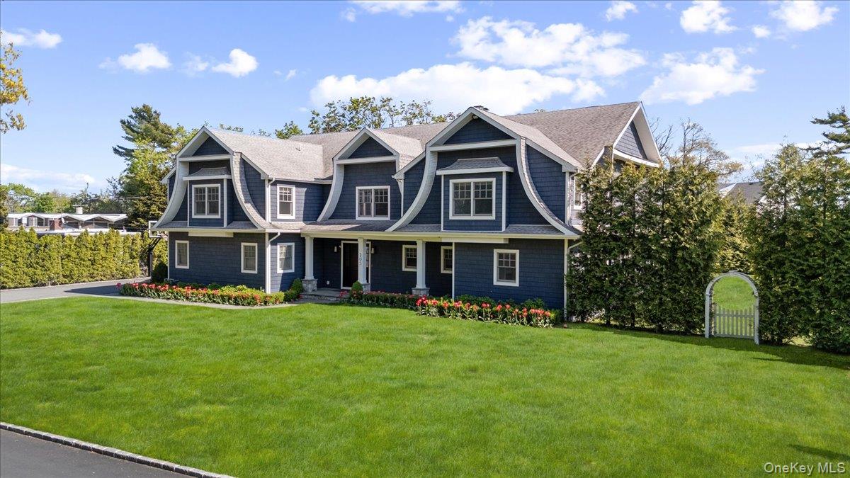 205 Hewlett Neck Road – For Sale photo 2
