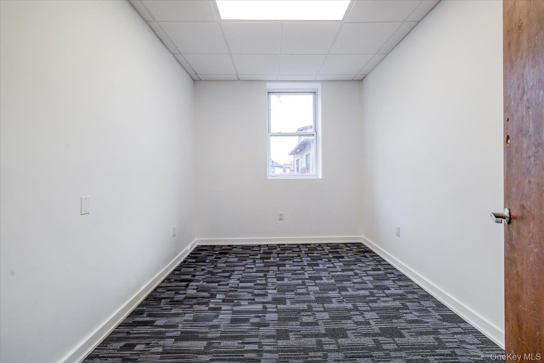 52 E Park Avenue, Unit 2nd floor photo 4