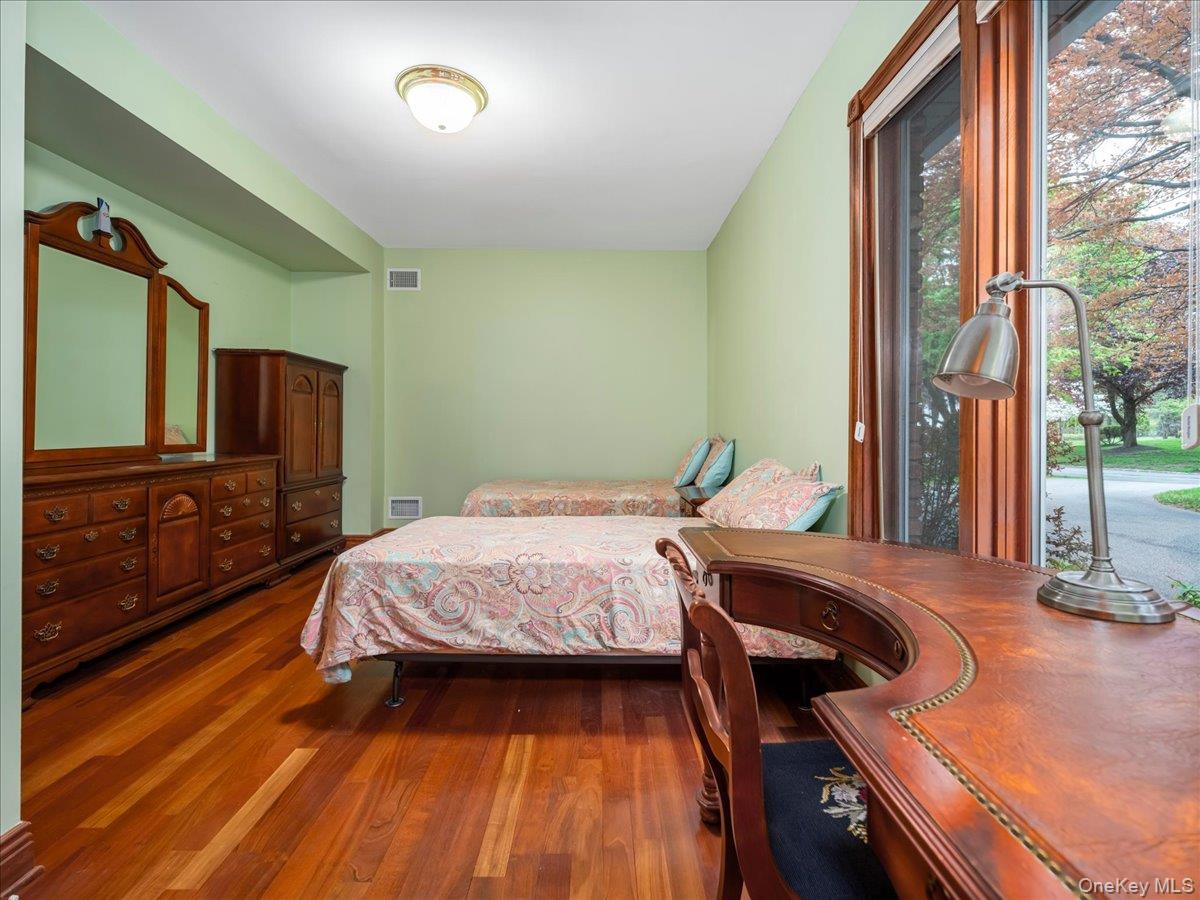 10 Rockingham Road – For Sale photo 31