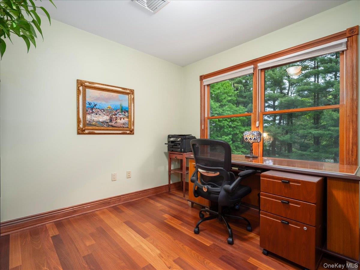 10 Rockingham Road – For Sale photo 30