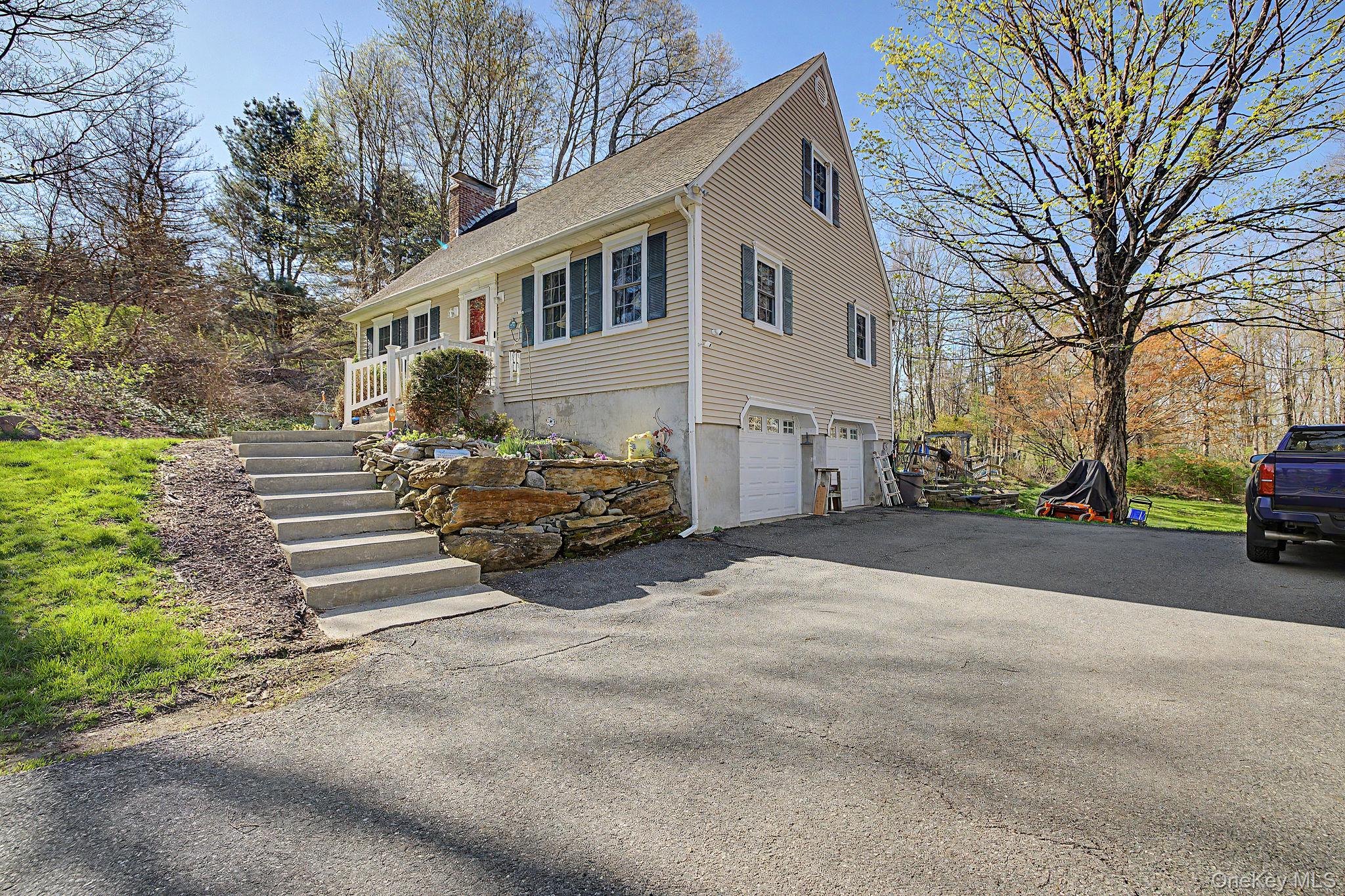 57 Buhleir Road – For Sale photo 2