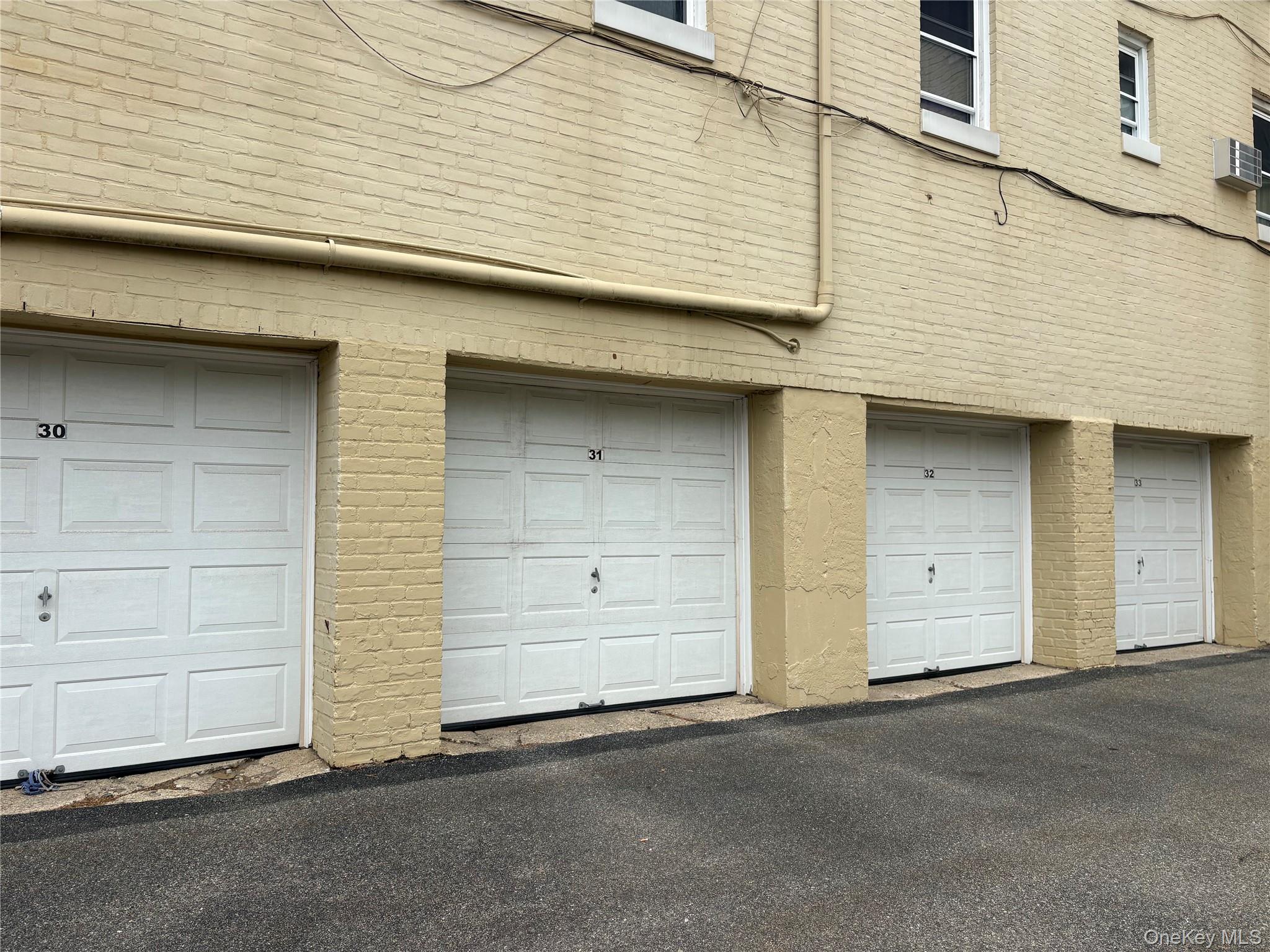 7146 Little Neck Parkway, Unit 155A photo 3