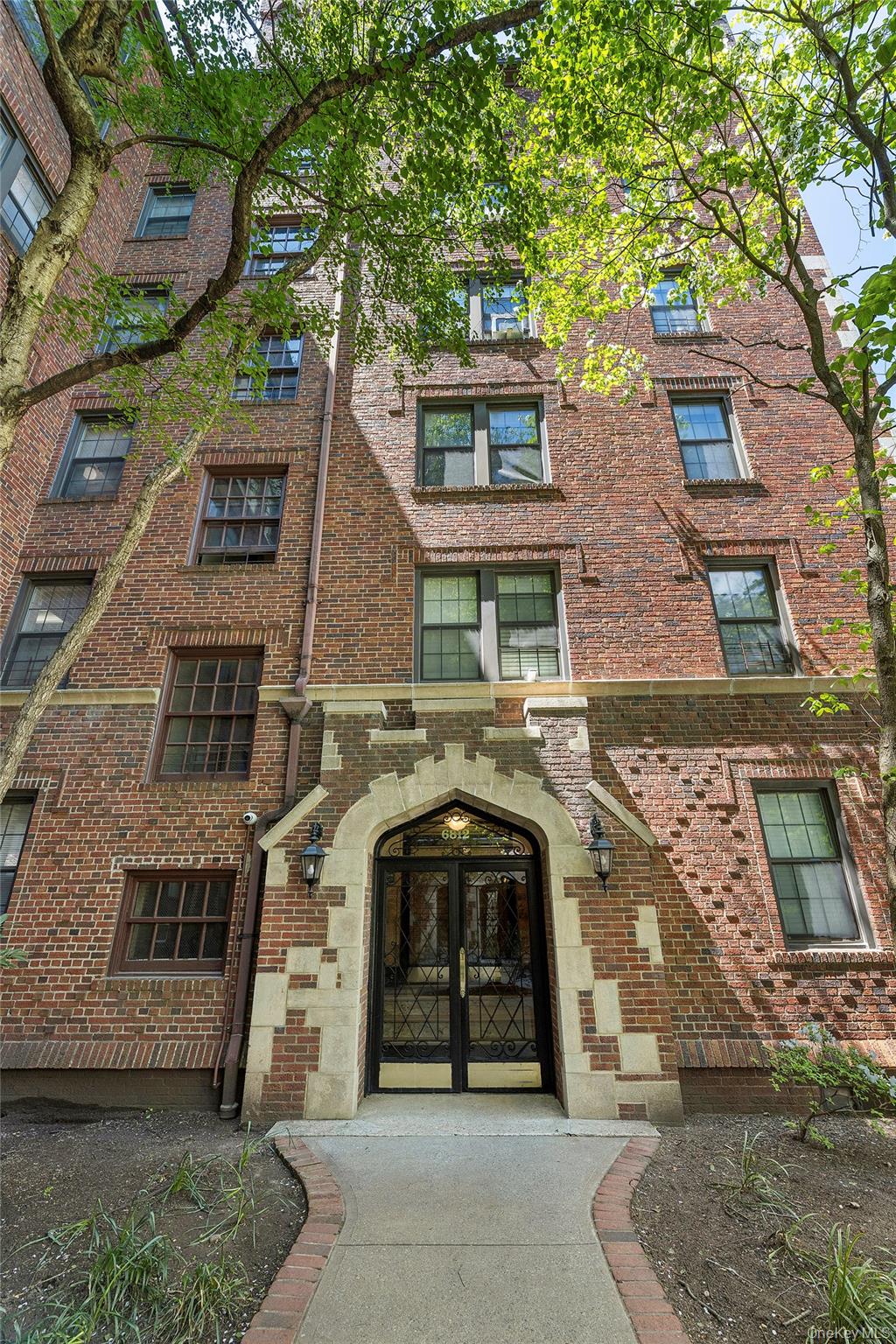 6812 Burns Street, Unit A3 photo 18