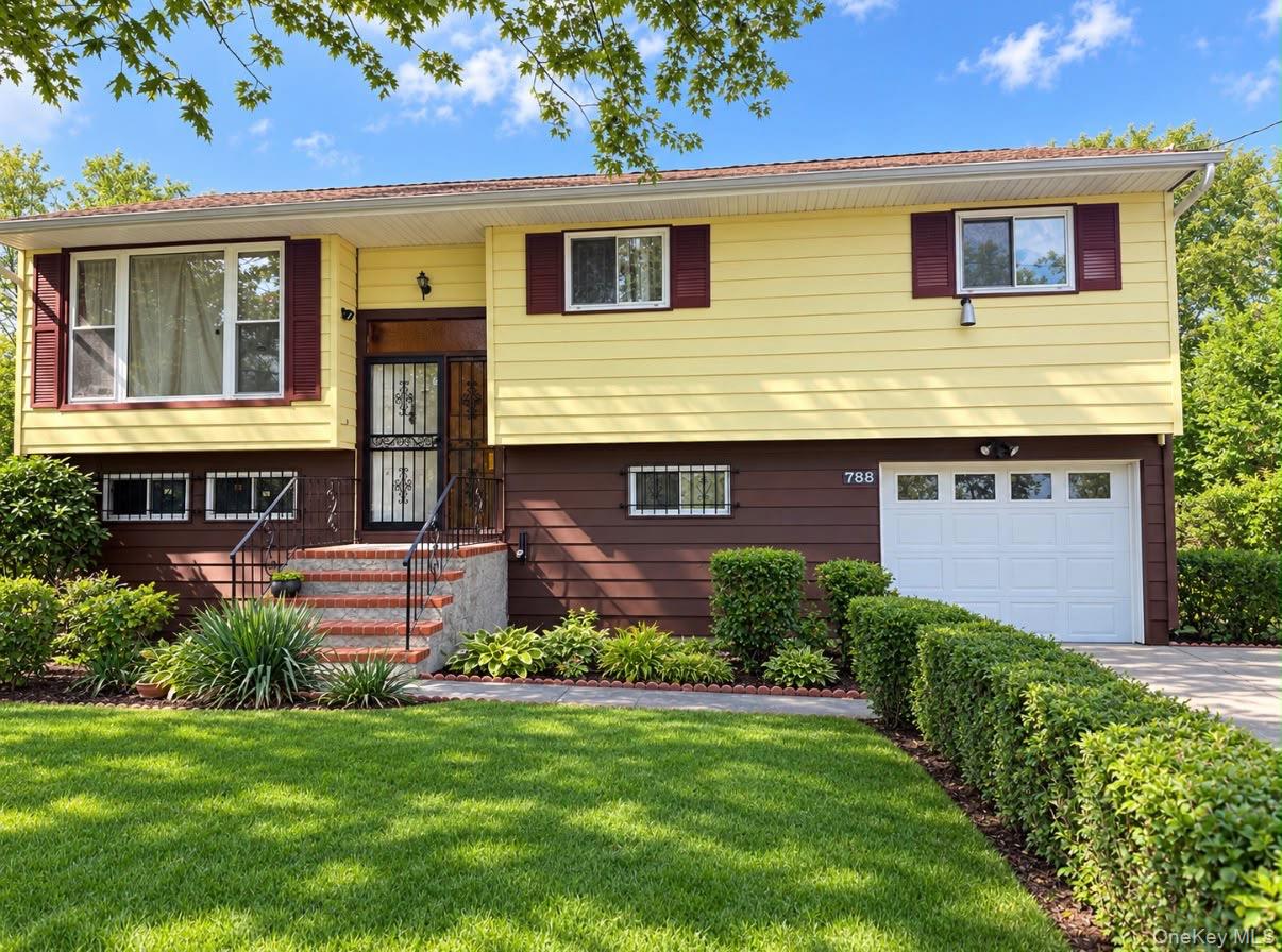788 Bayview Avenue – For Sale photo 2