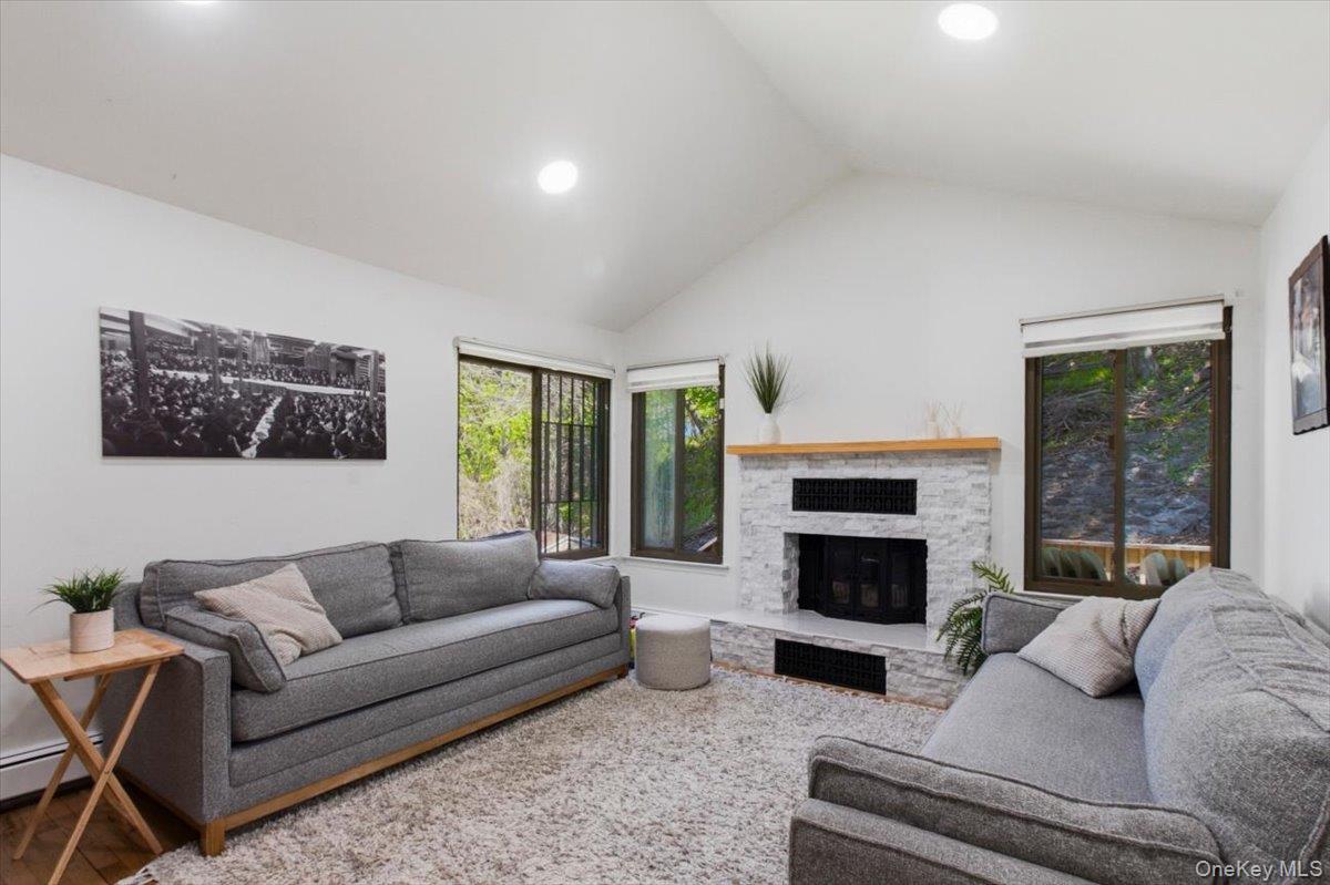 40 Donald Drive – For Sale photo 6