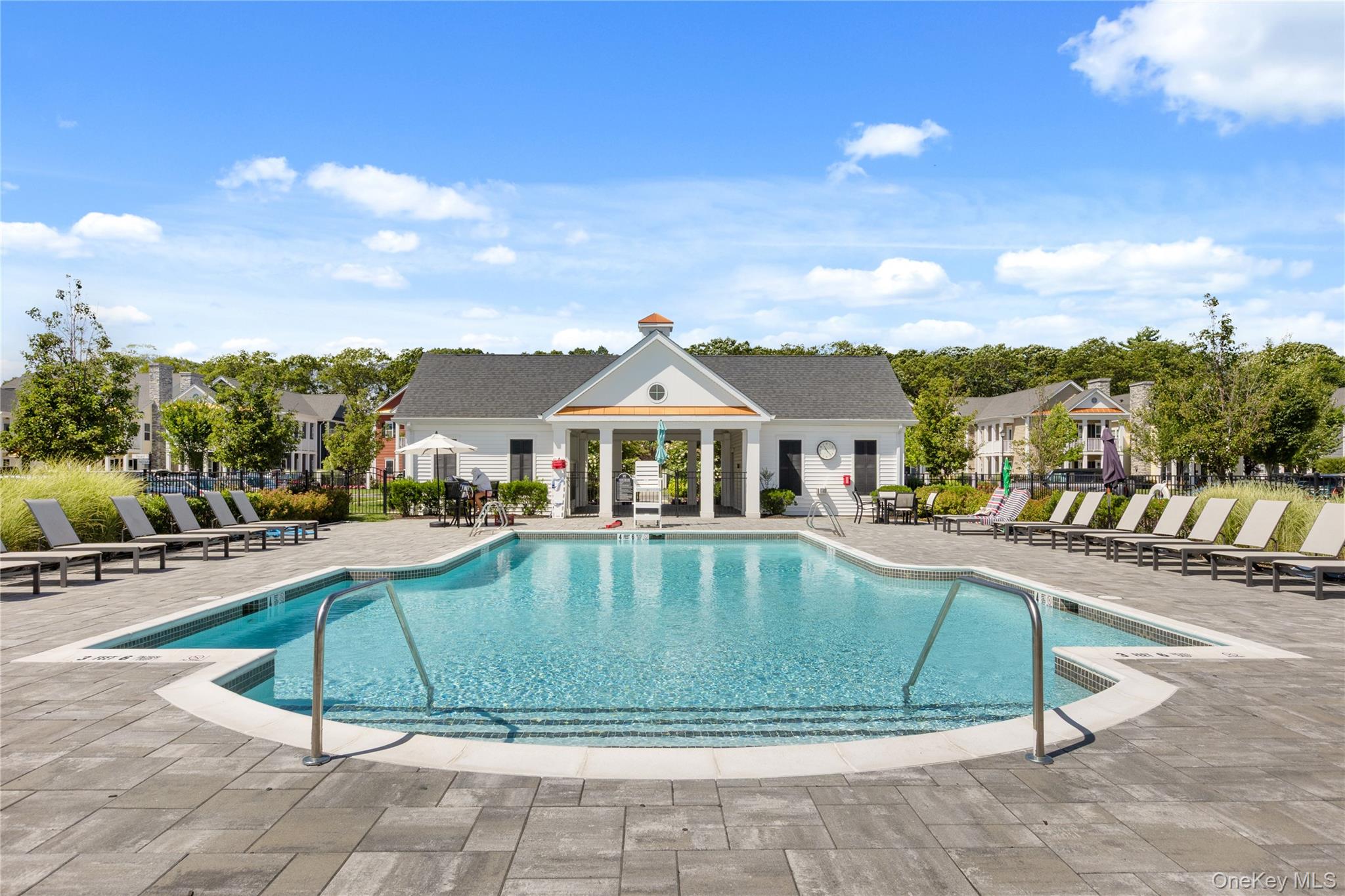 32 Michael Lane – For Sale photo 22