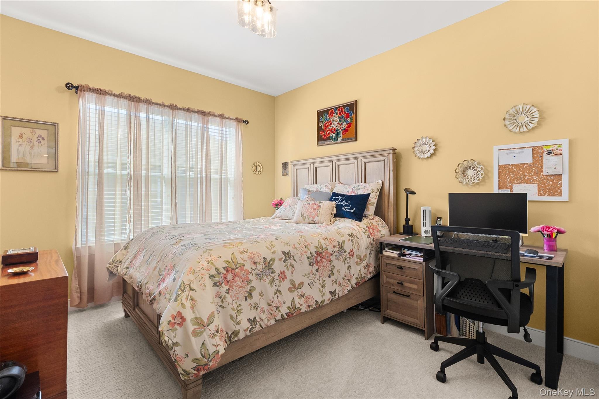 32 Michael Lane – For Sale photo 10