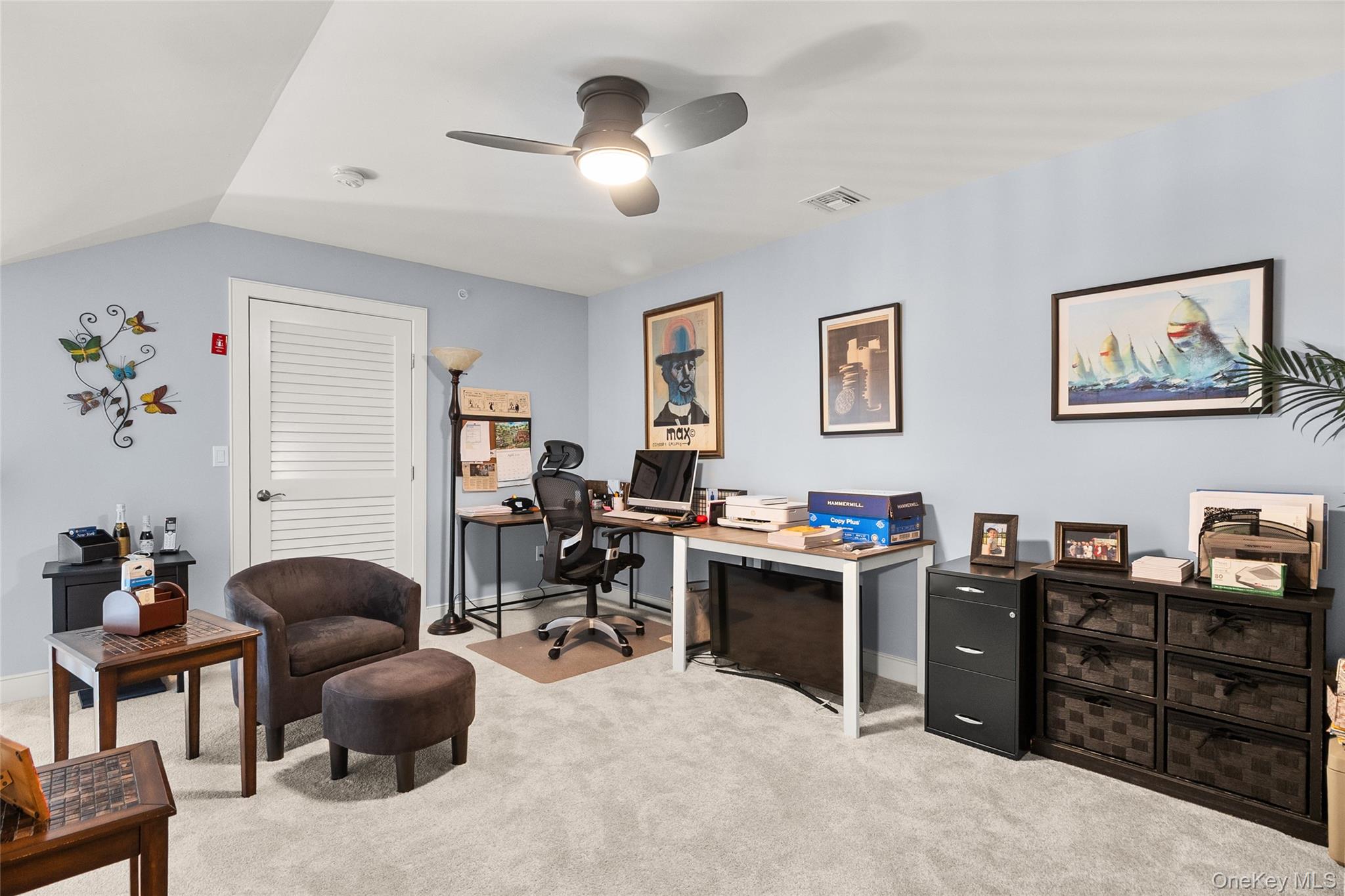 32 Michael Lane – For Sale photo 9