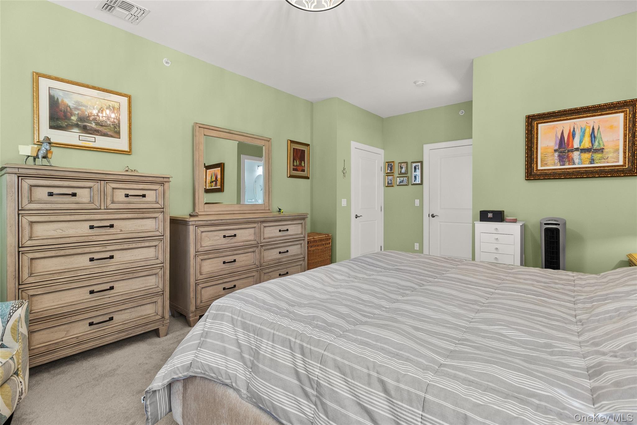 32 Michael Lane – For Sale photo 12