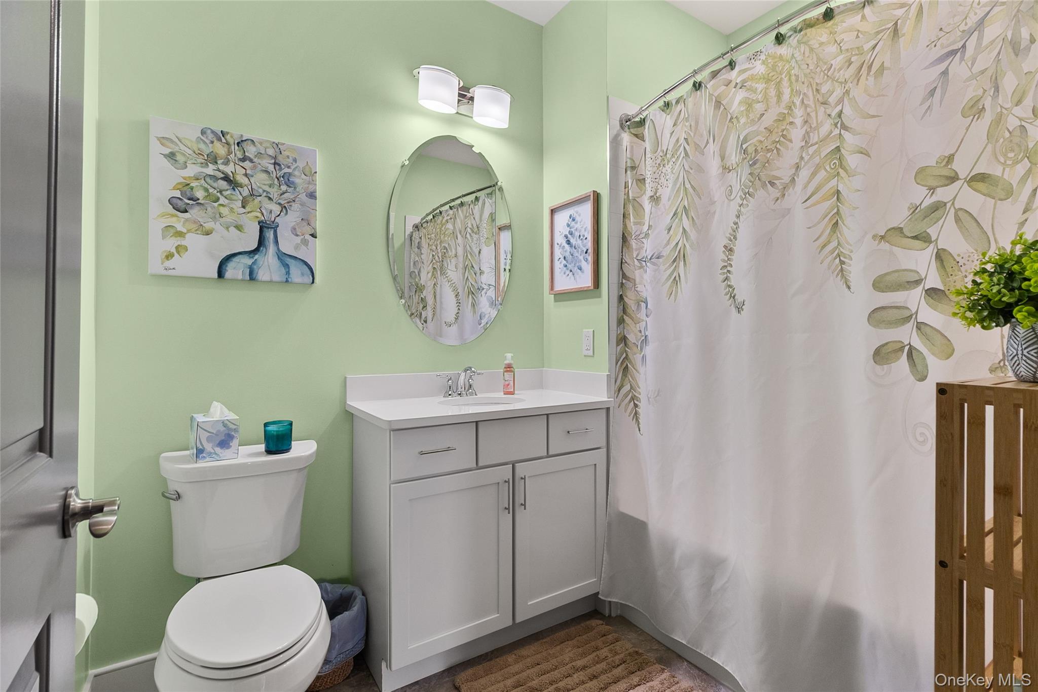 32 Michael Lane – For Sale photo 14