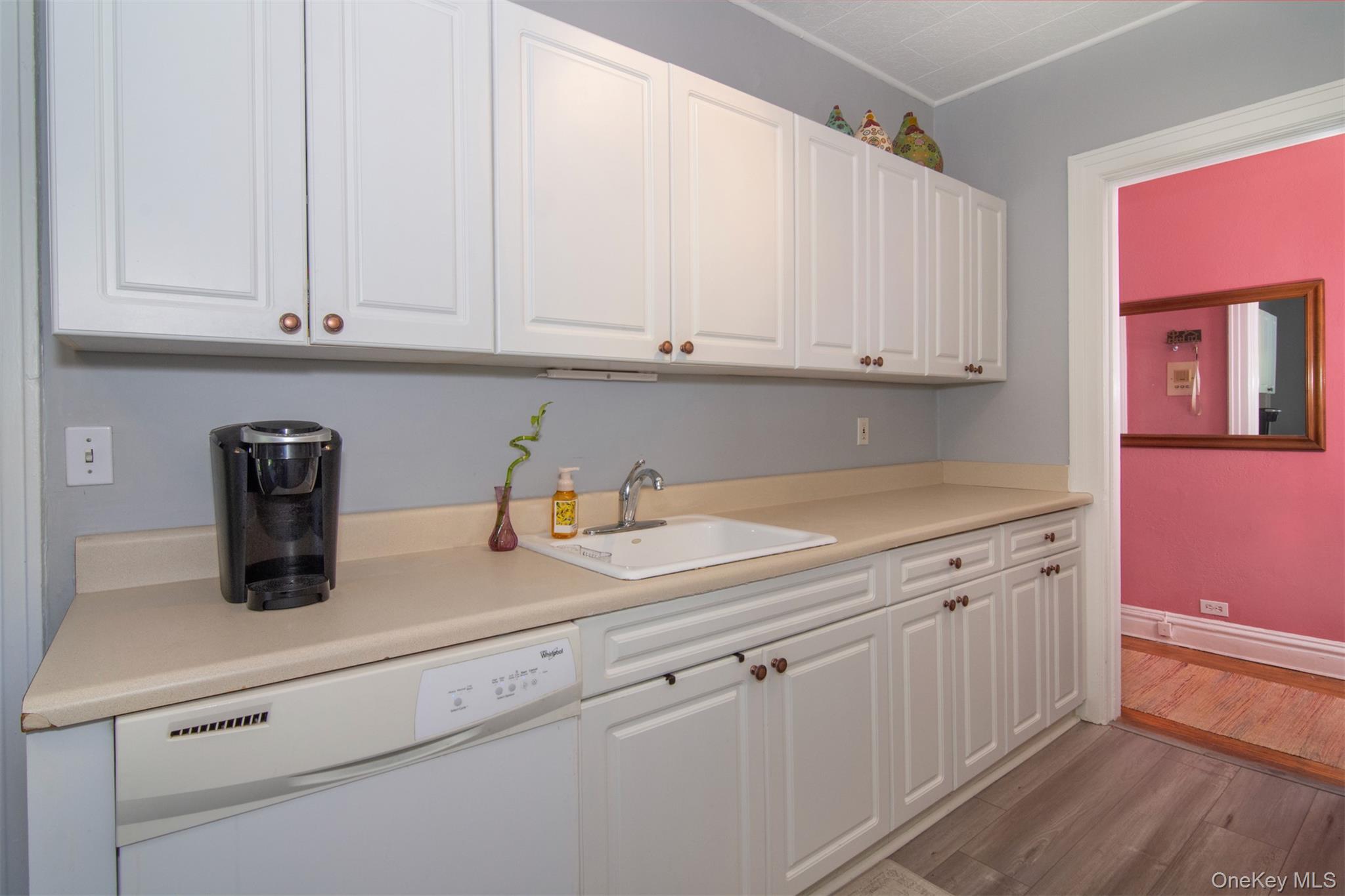 445 Gramatan Avenue, Unit EA3 photo 8