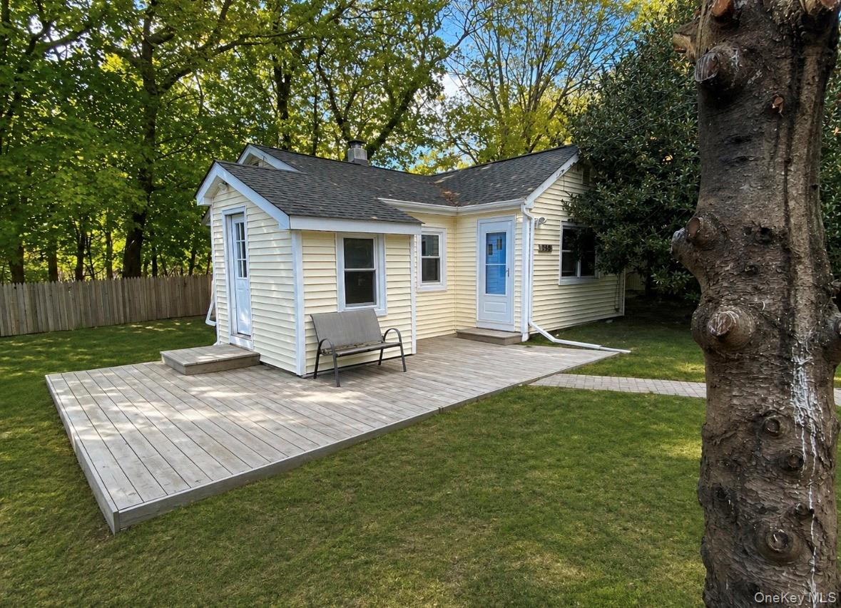529 Montauk Highway – For Sale