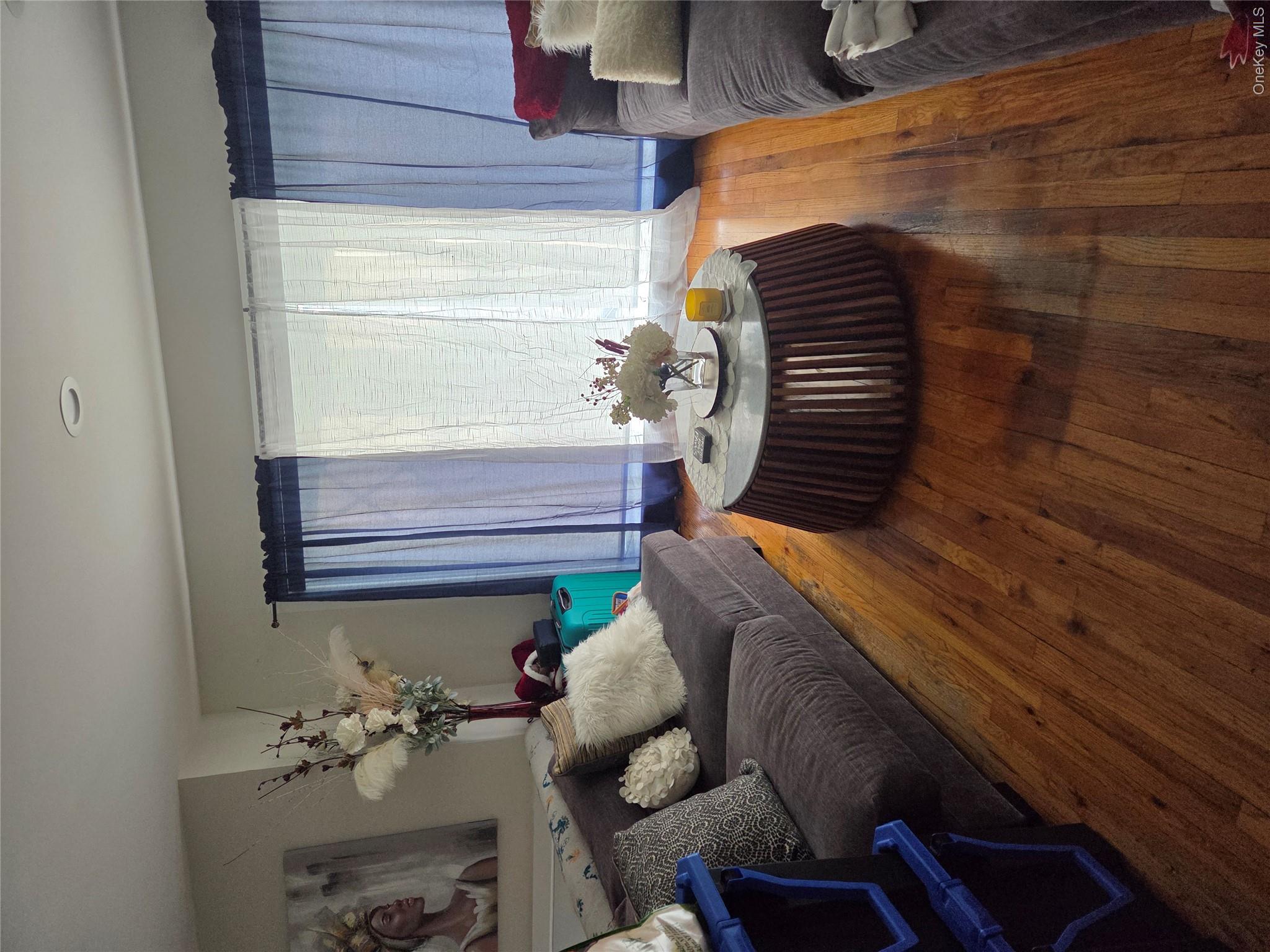 1344 Bay 25th Street – For Sale photo 2