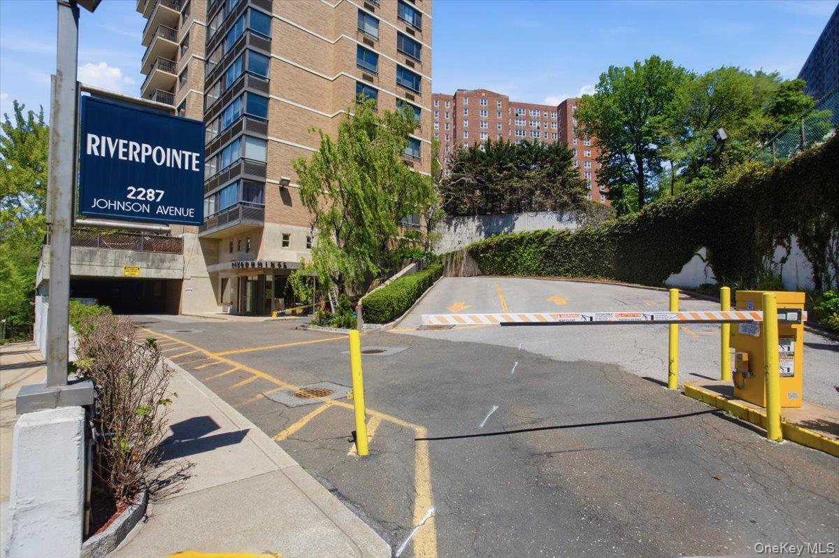 2287 Johnson Avenue, Unit 3A photo 5