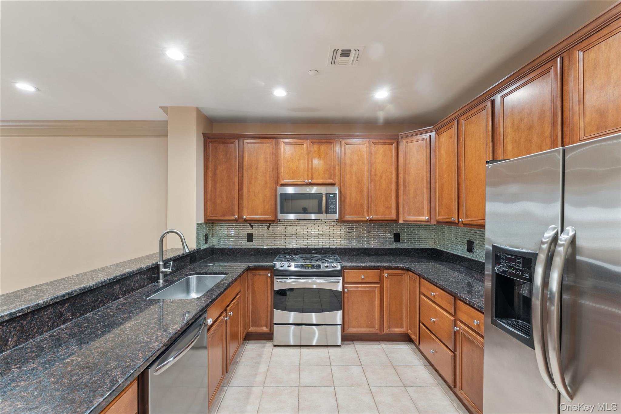17 Strangford Court, Unit 109 photo 9