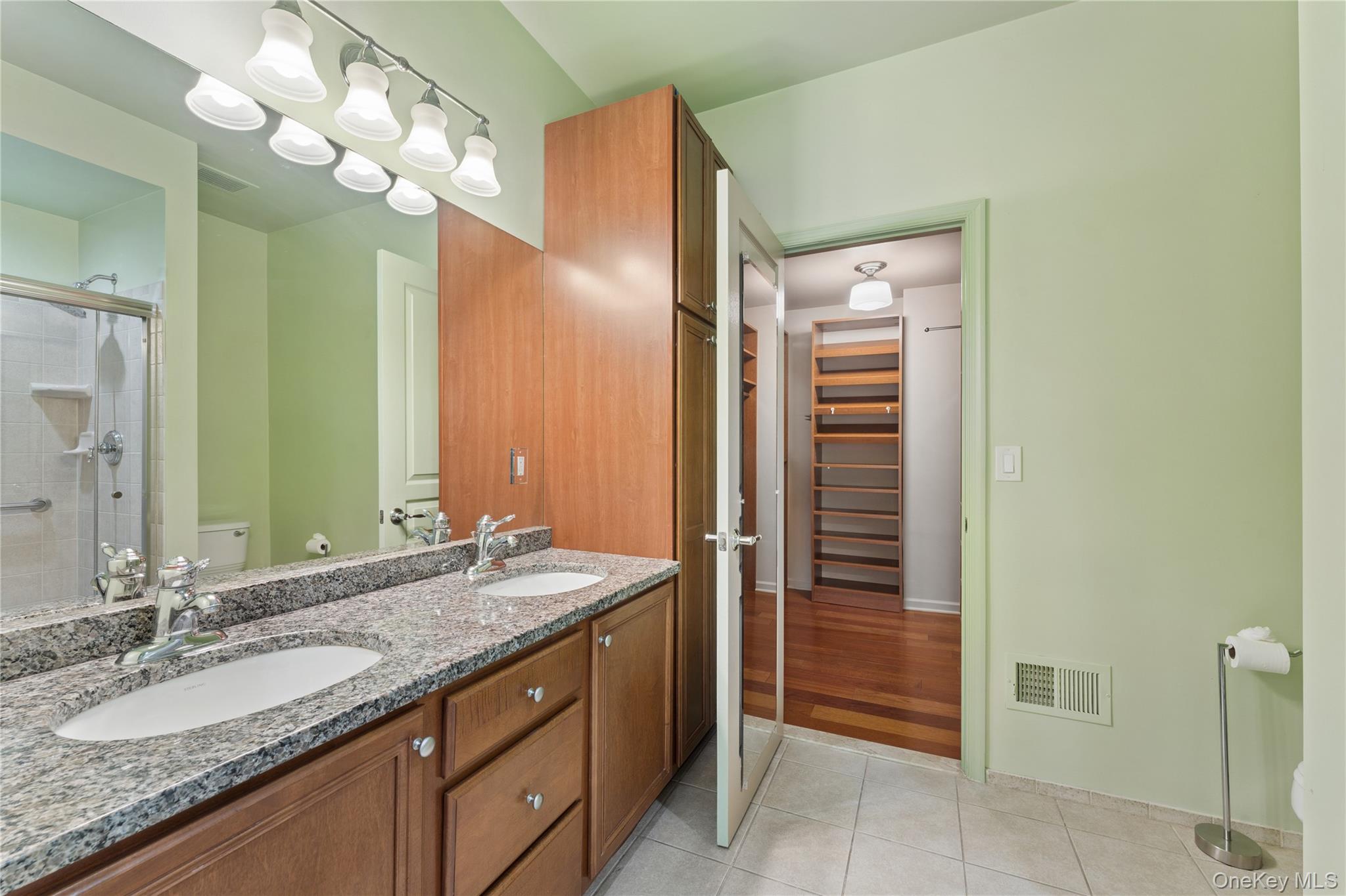 17 Strangford Court, Unit 109 photo 17
