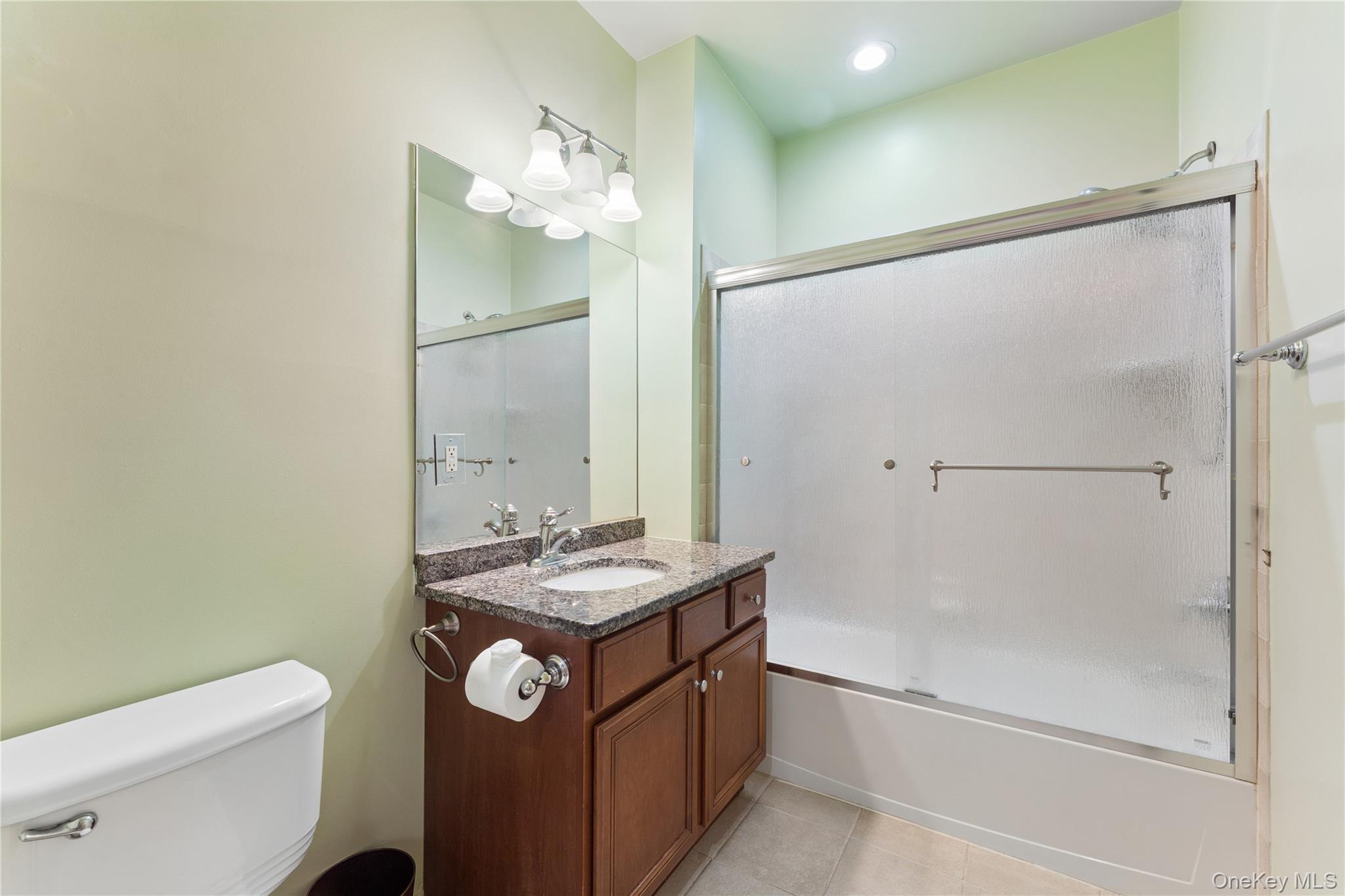 17 Strangford Court, Unit 109 photo 14