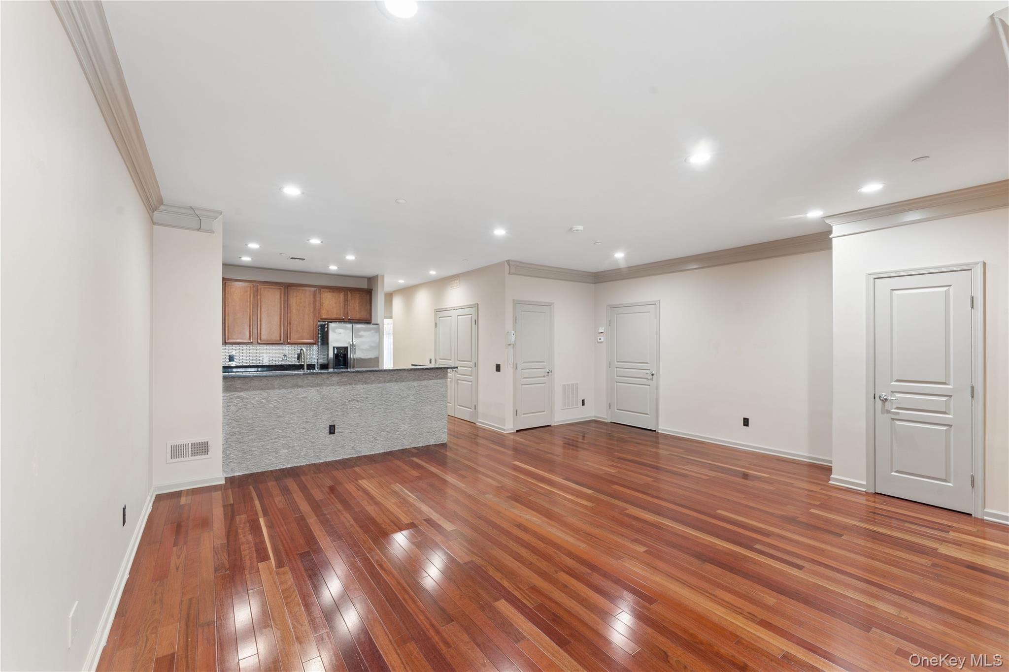 17 Strangford Court, Unit 109 photo 5
