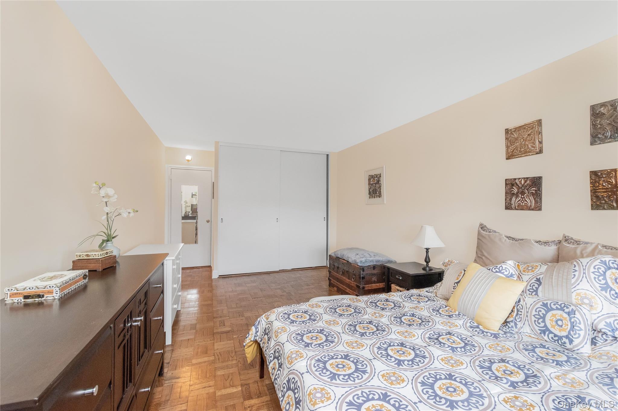 2500 Johnson Avenue, Unit 15R photo 8