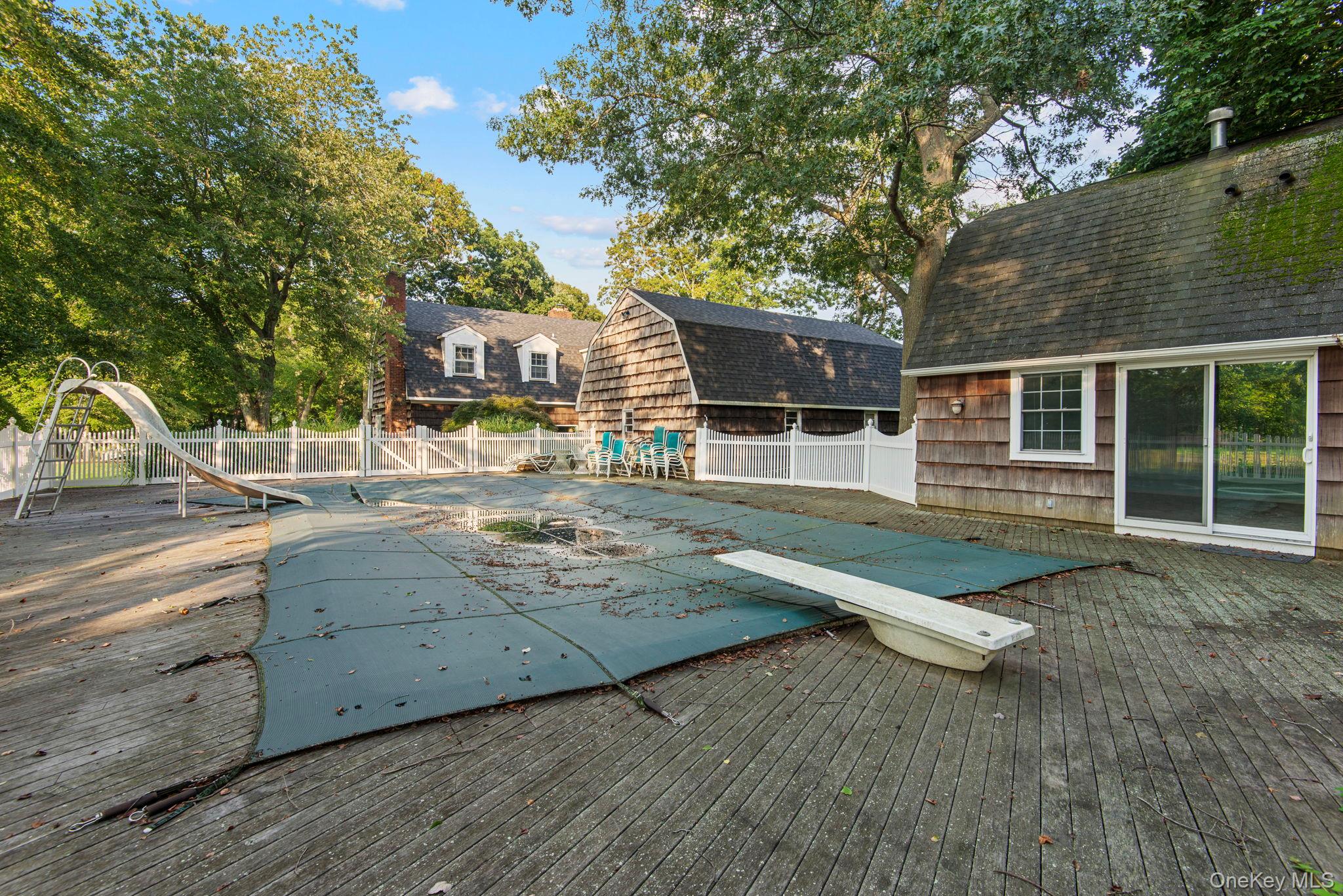 1 Lake Drive – For Sale photo 33