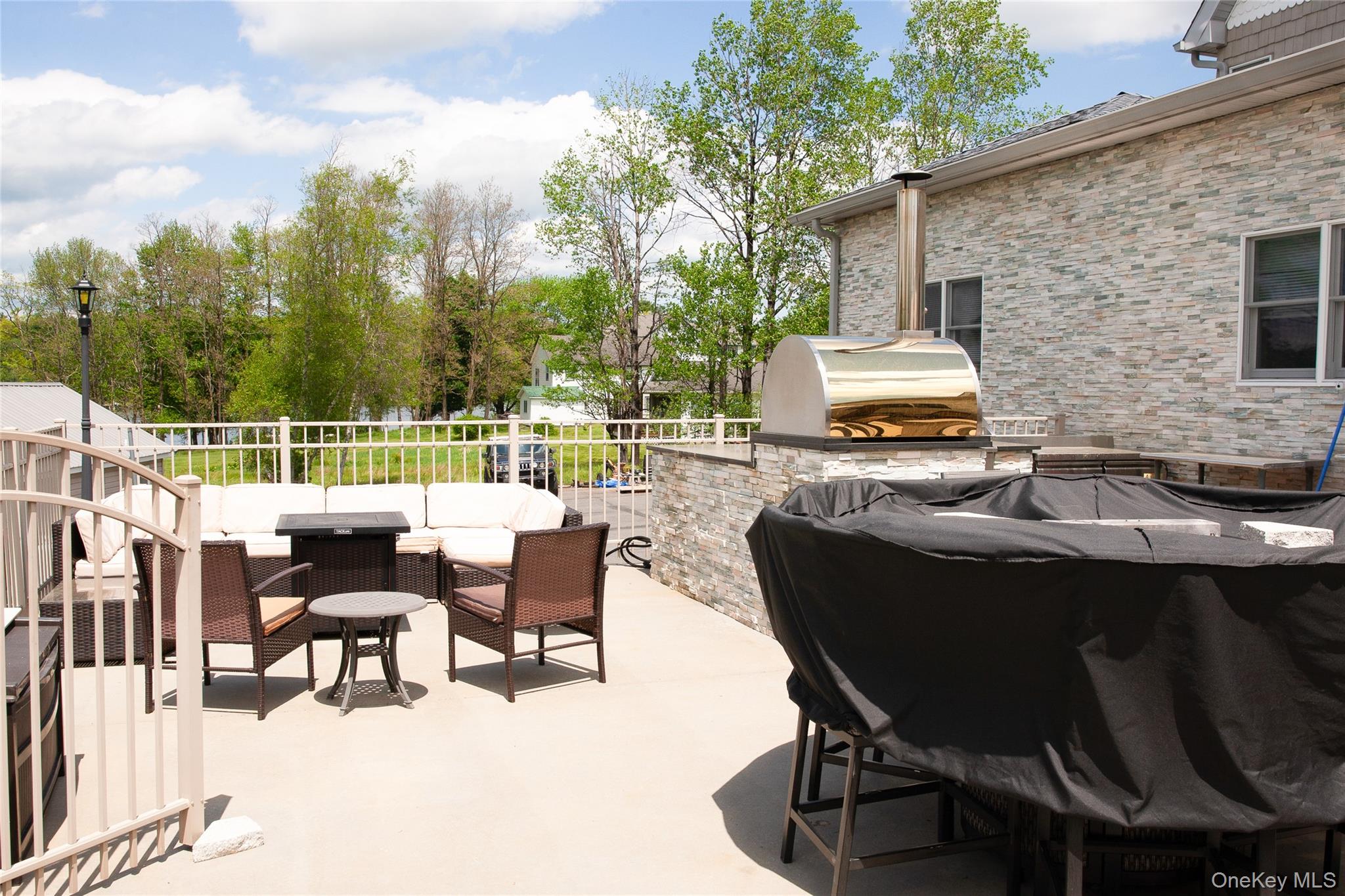 35 Washington Lake Road – For Sale photo 3