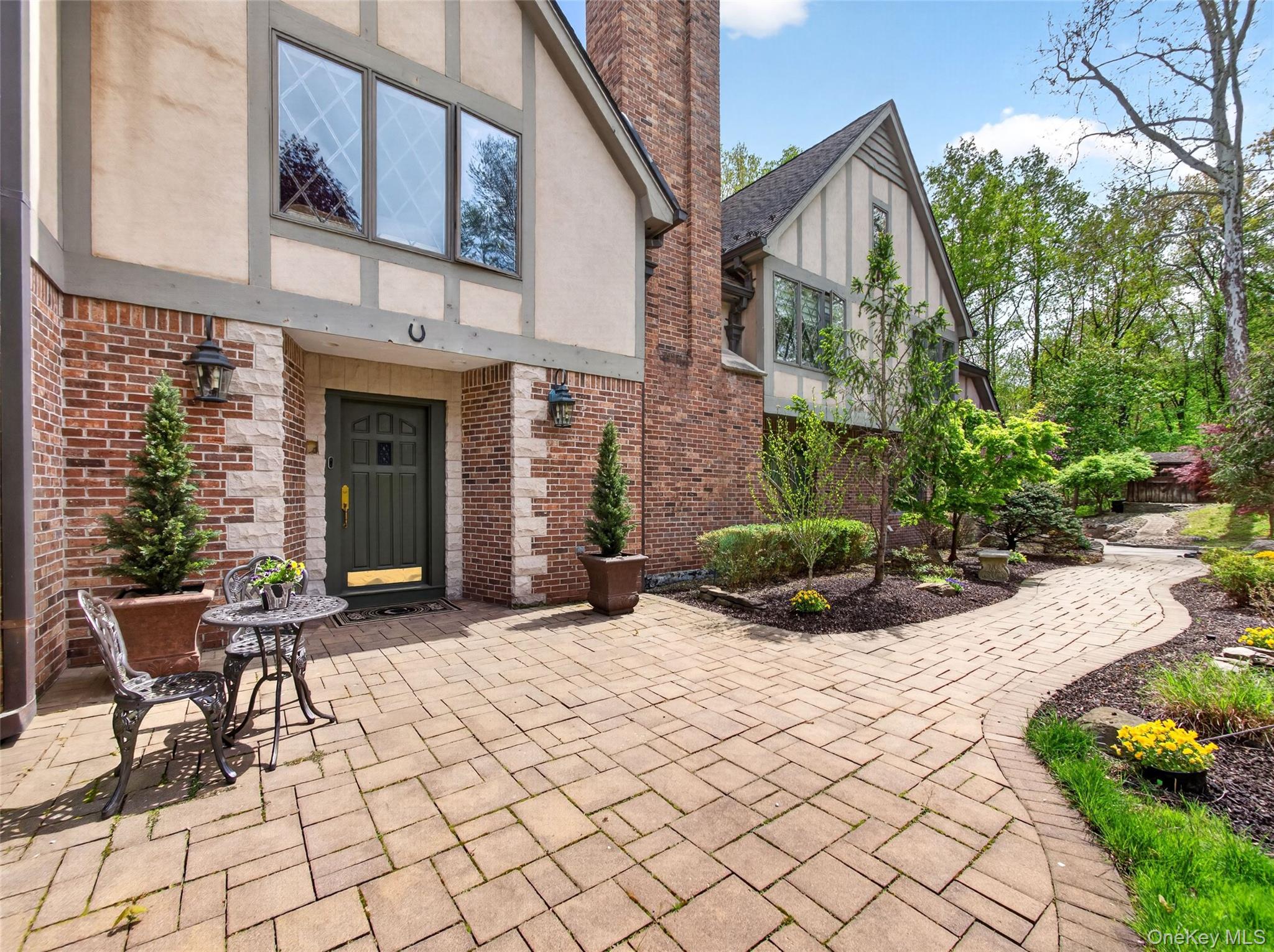 4 Abbey Road – For Sale photo 8