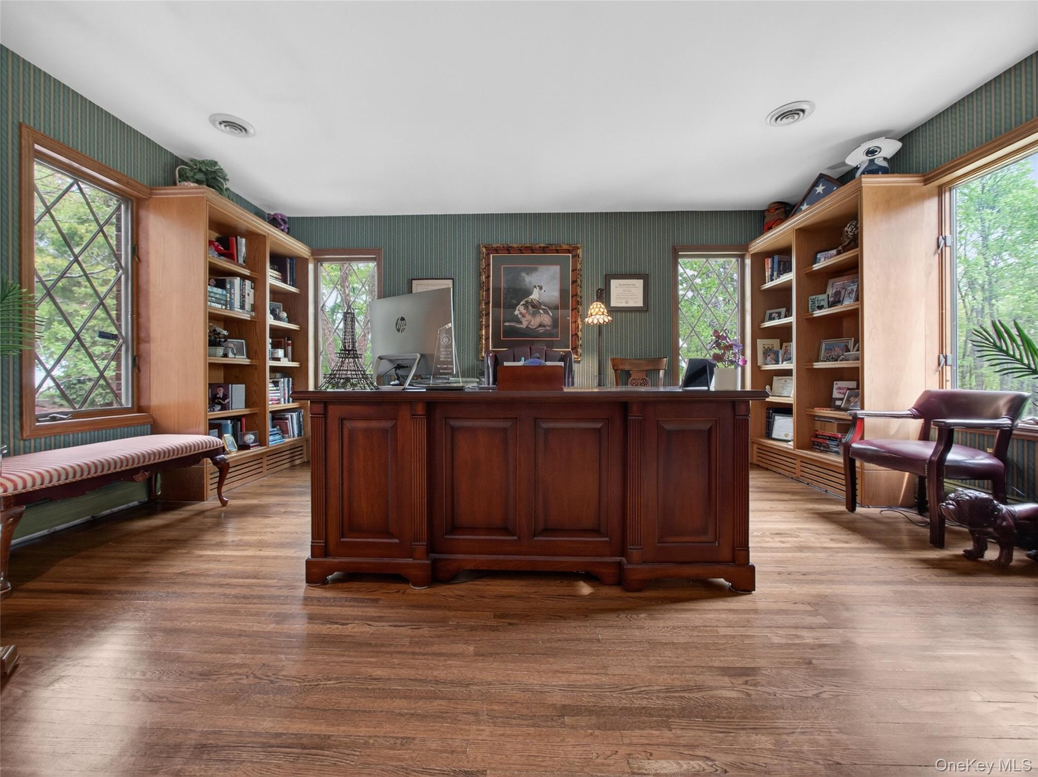 4 Abbey Road – For Sale photo 17