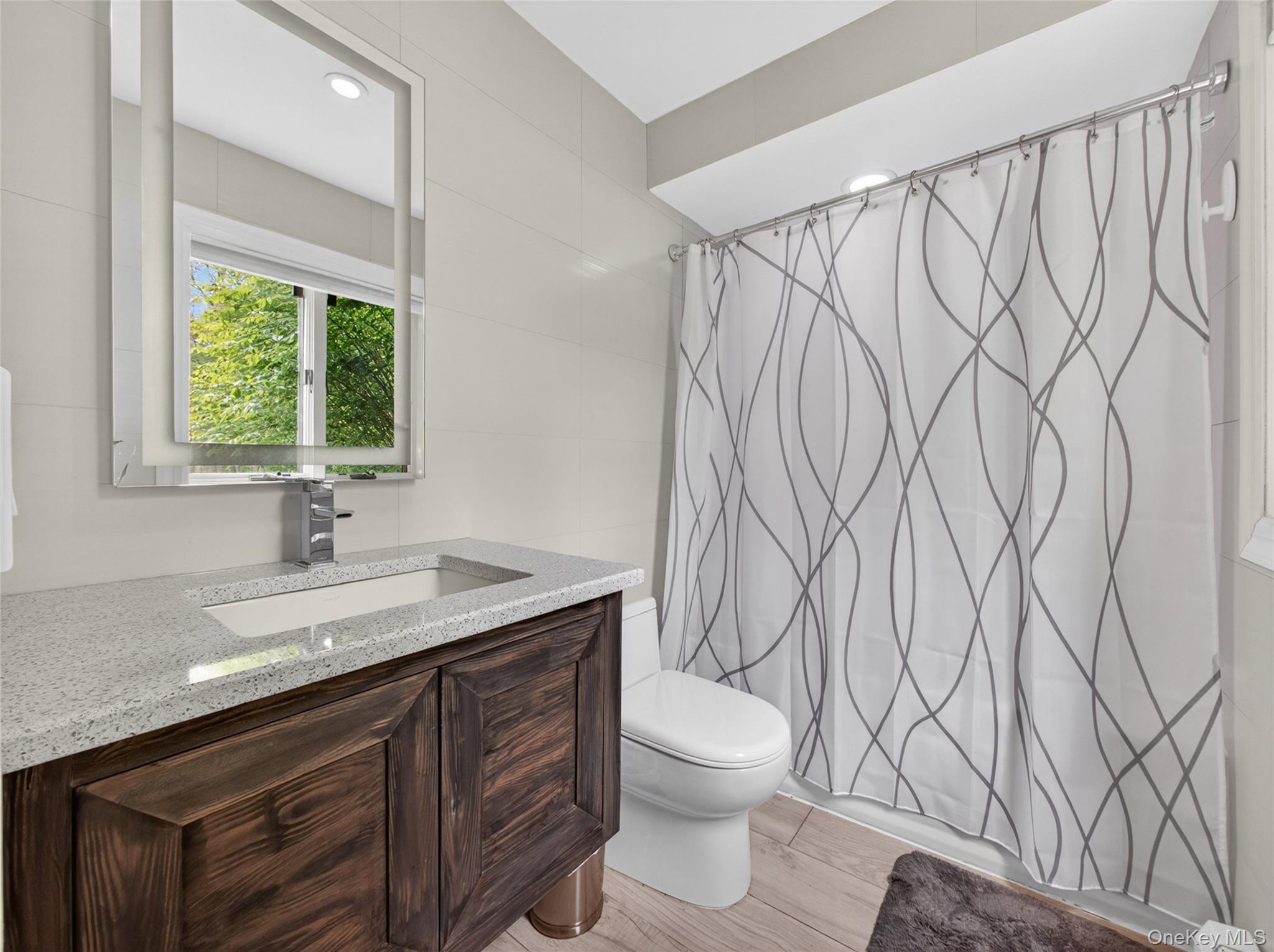 4 Abbey Road – For Sale photo 40