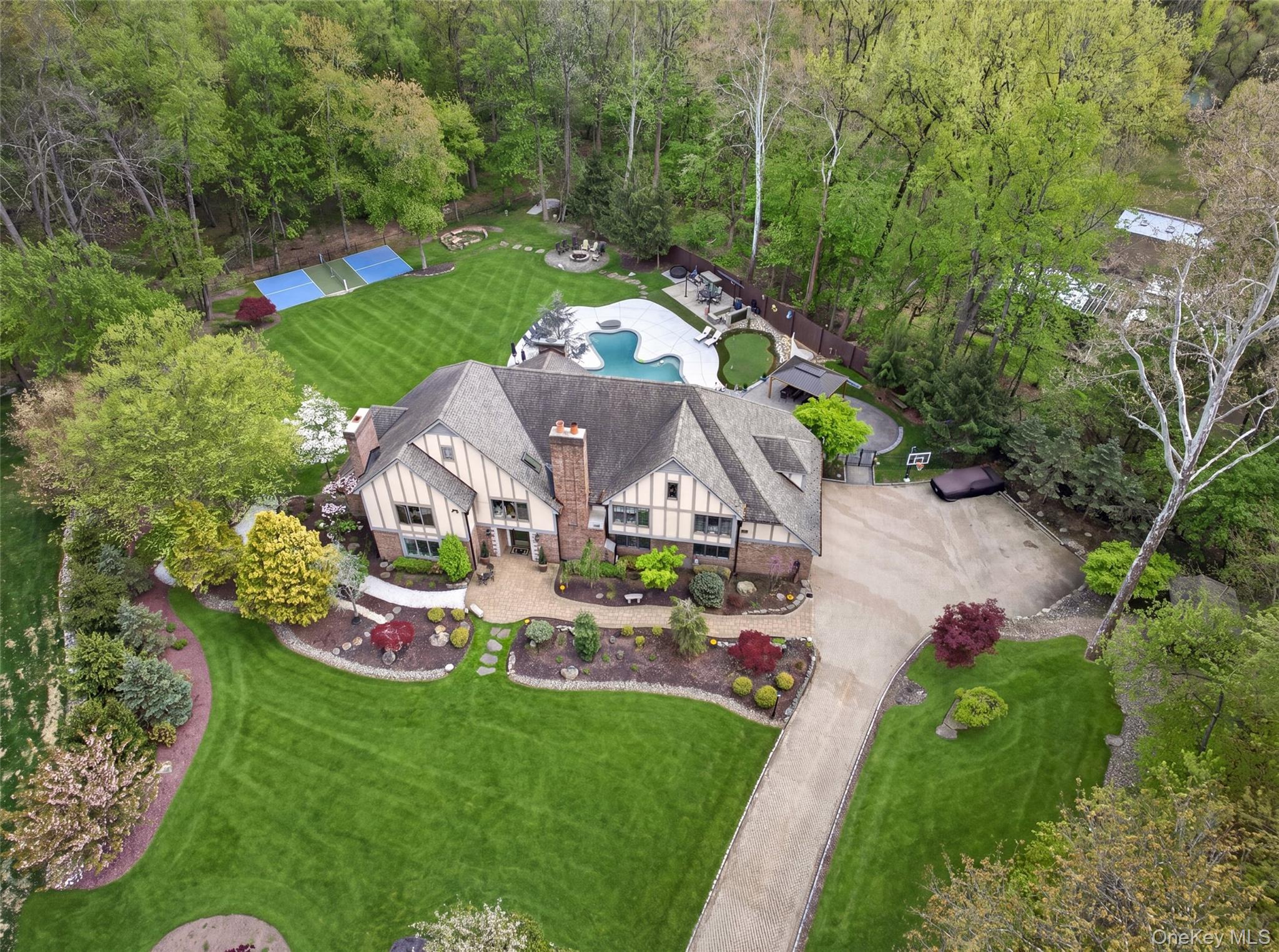 4 Abbey Road – For Sale photo 10