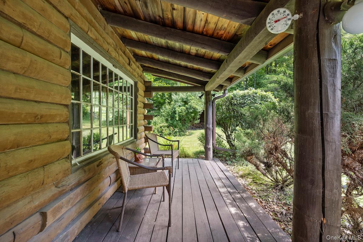 284 Hall Hill Rd Stop 18 Hall Hill Road – For Sale photo 2