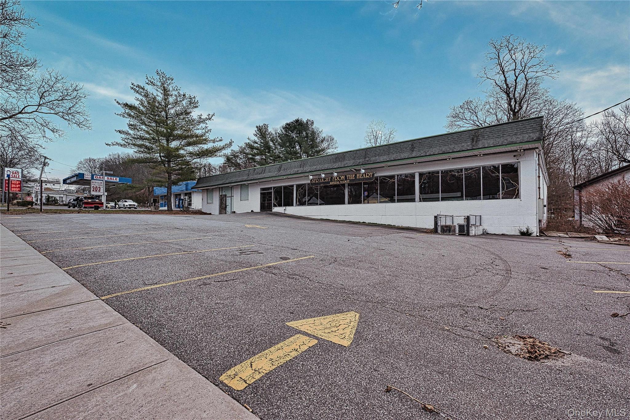 80 E Main Street – For Sale photo 3